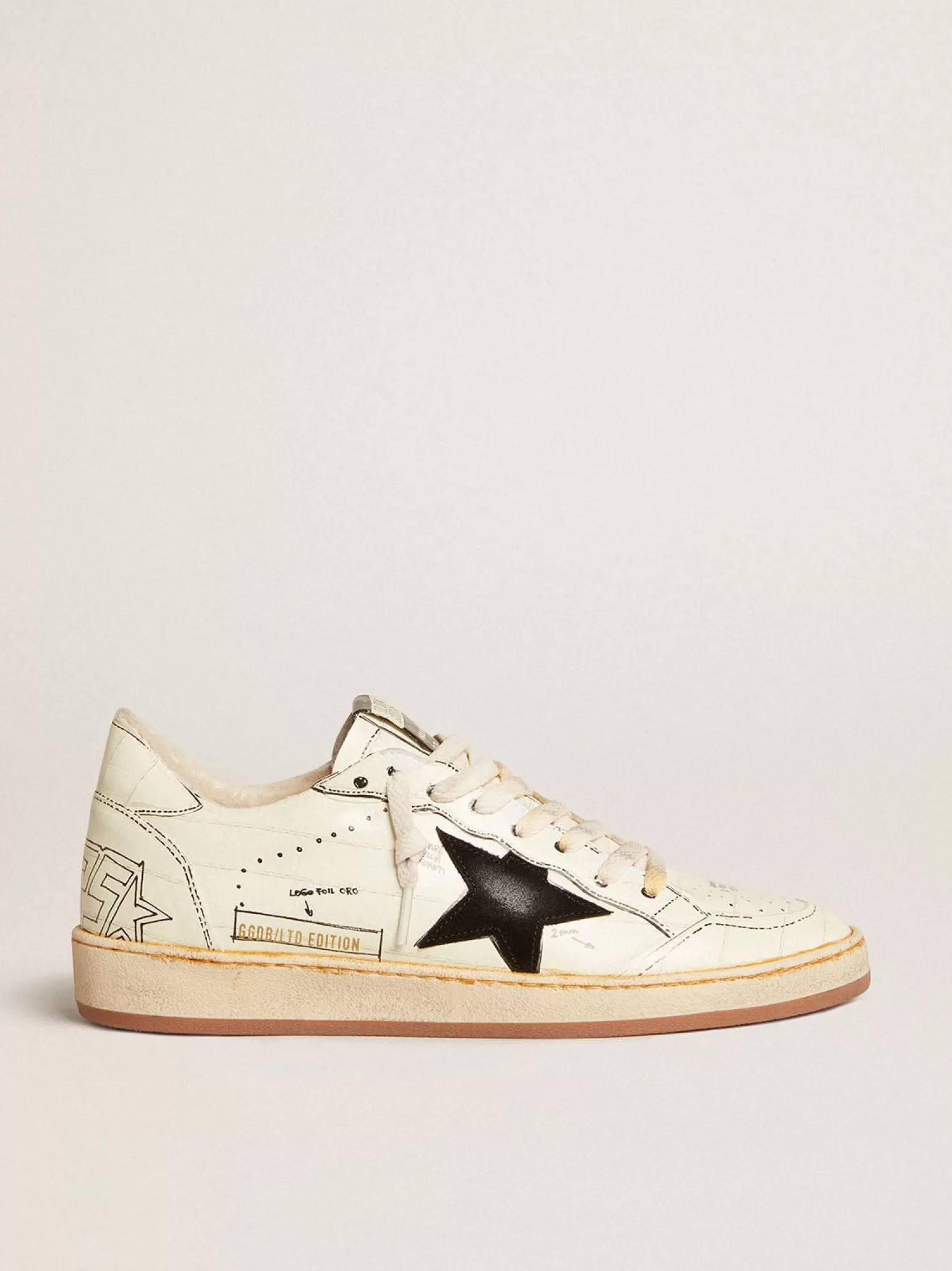 Cheap Ball Star LTD com estrela de suede preto e escritas pretas Ball Star