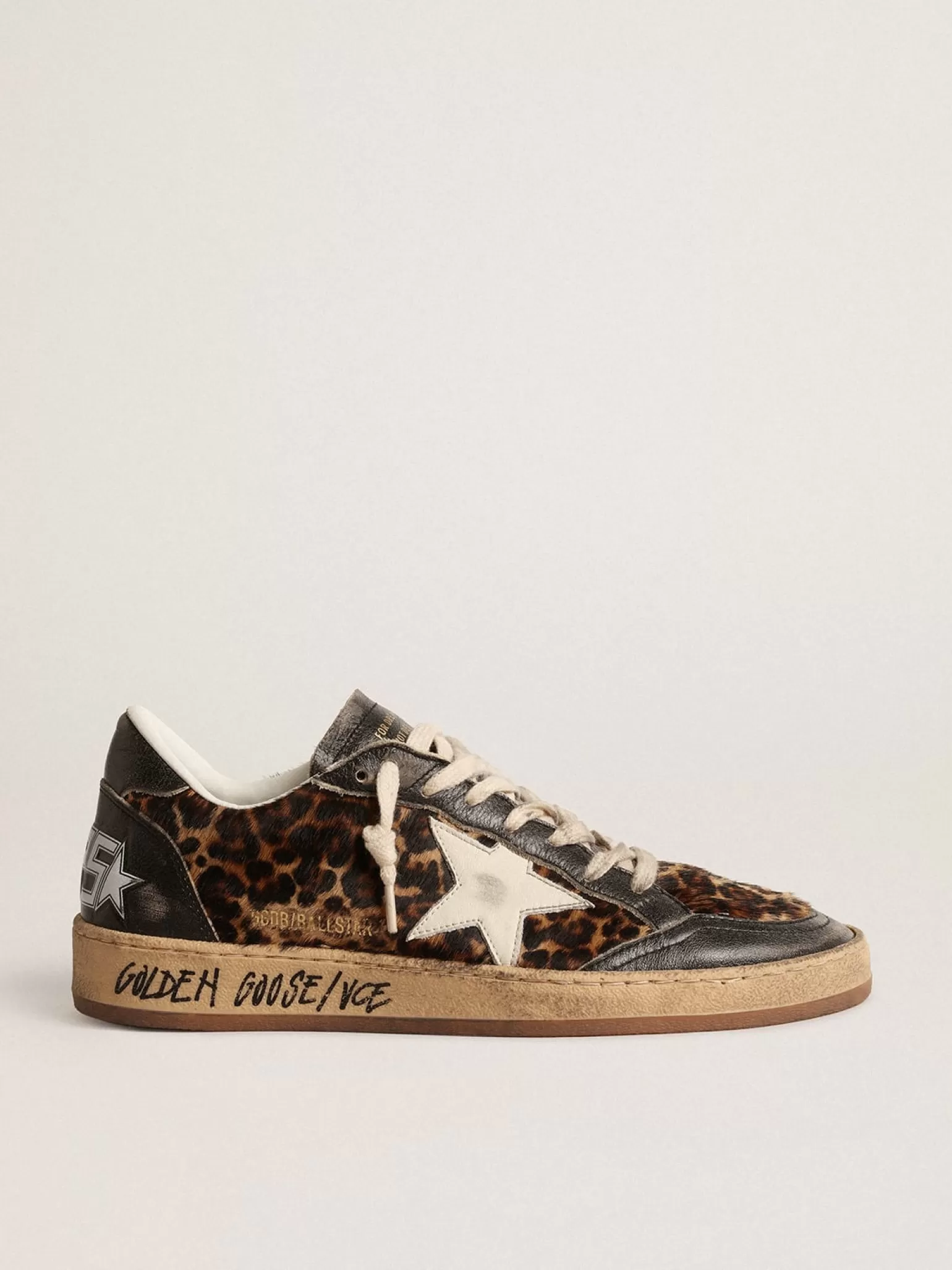 Outlet Ball Star LTD de couro cavalinho com estrela de nubuk e talão preto MULHER Ball Star
