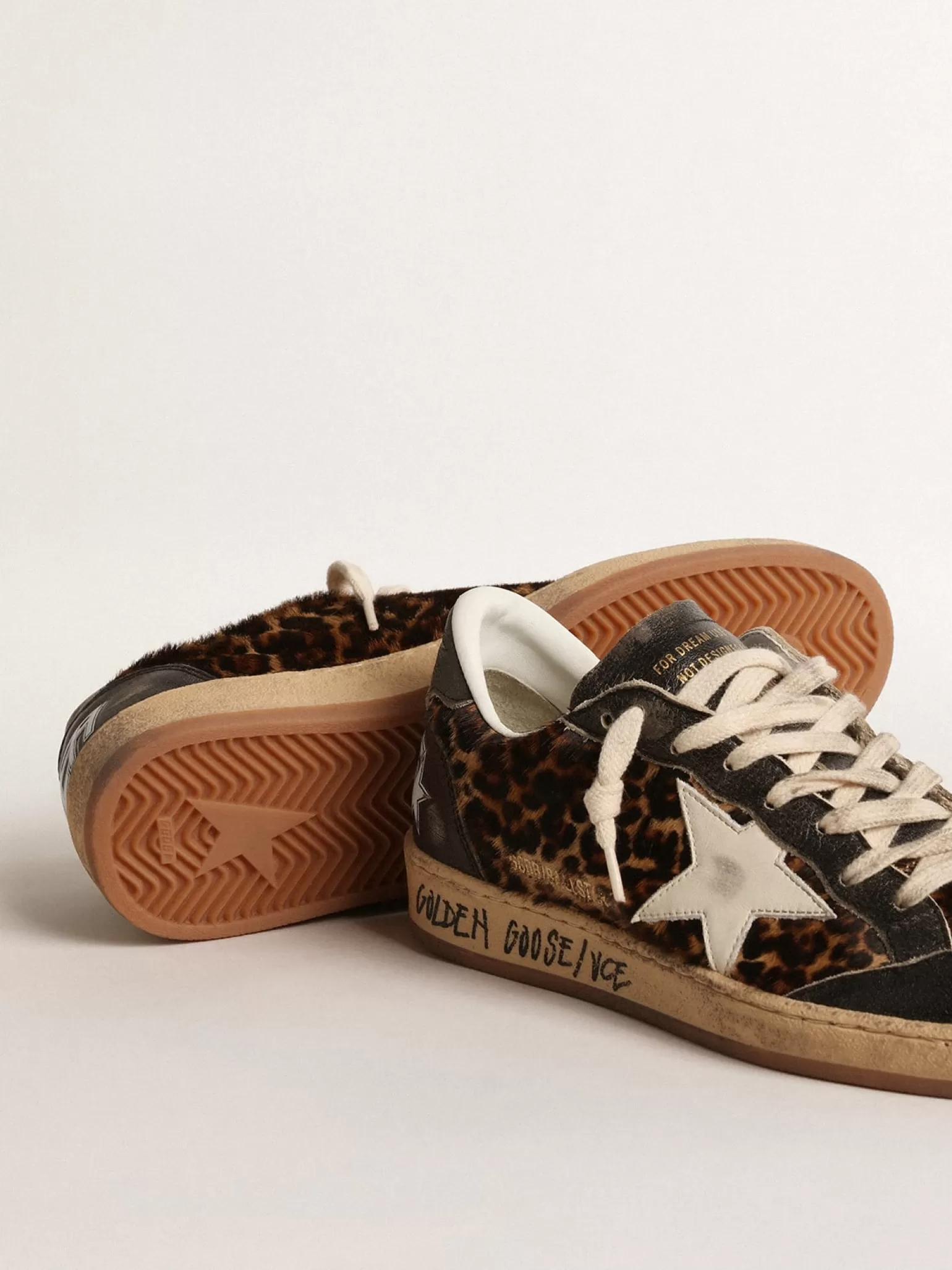 Outlet Ball Star LTD de couro cavalinho com estrela de nubuk e talão preto MULHER Ball Star