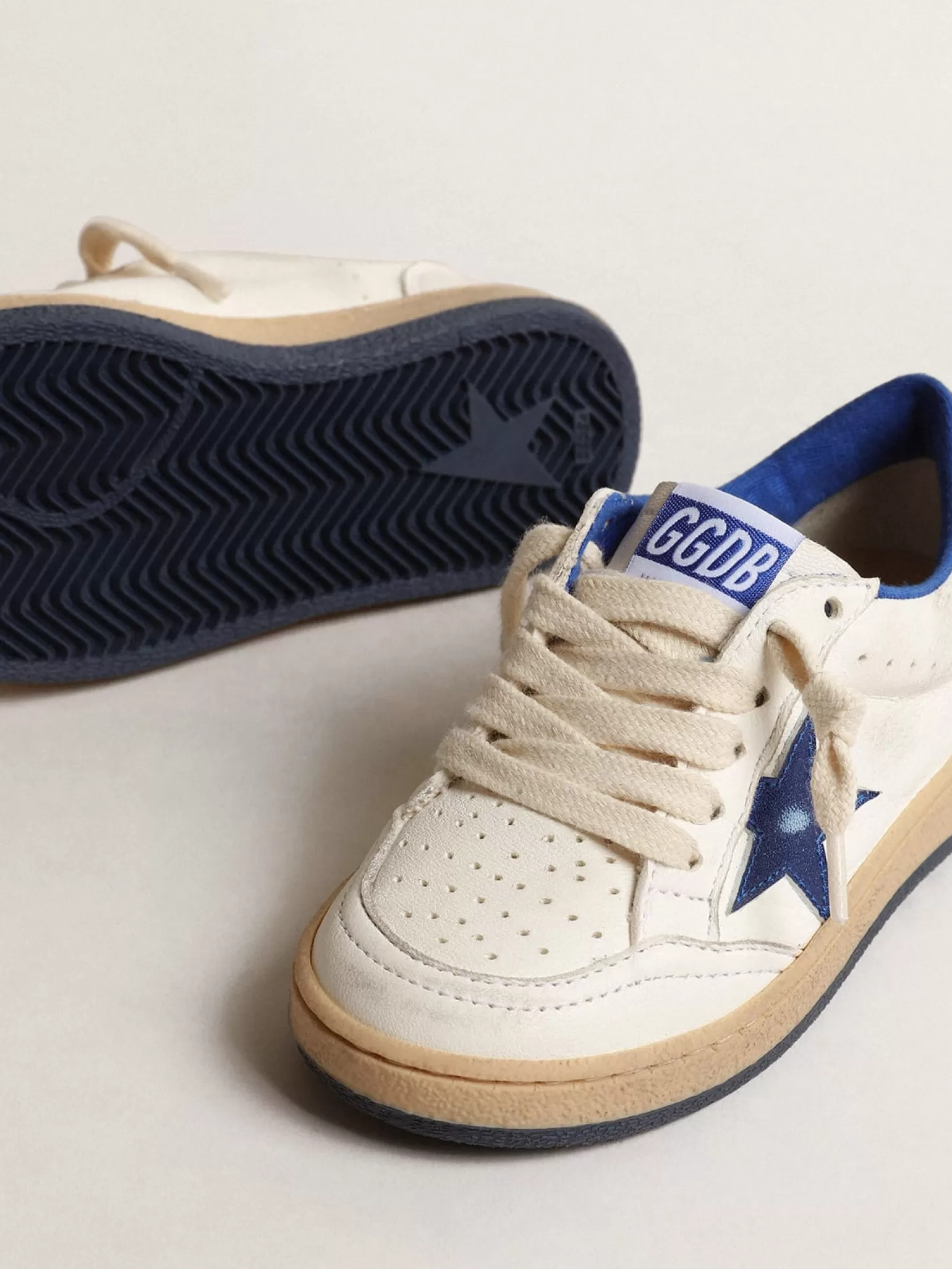 New Ball Star Young com estrela e talão de couro metálico azul Meninos (4-10 anos)