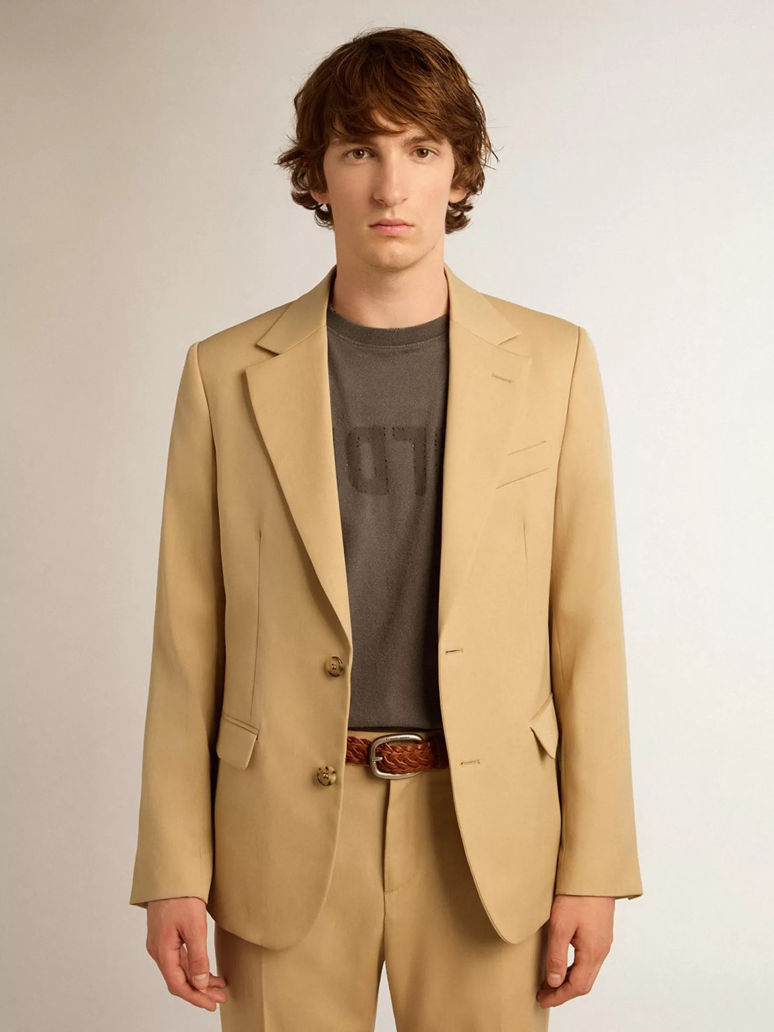 Fashion Blazer de abotoamento simples cor areia com botões de chifre Blazers