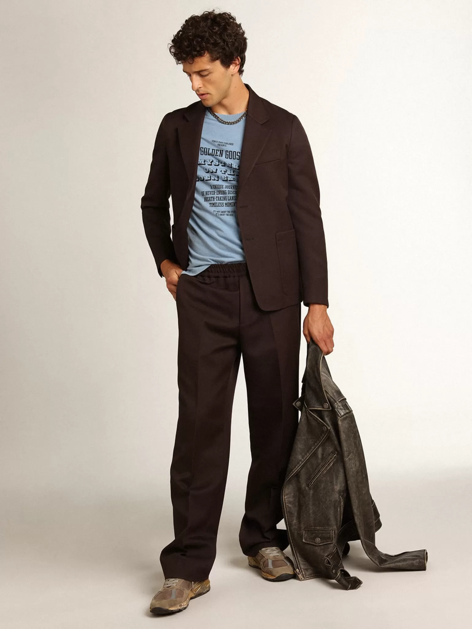 Sale Blazer masculino de abotoamento simples de gabardine de lã cor alcaçuz Blazers