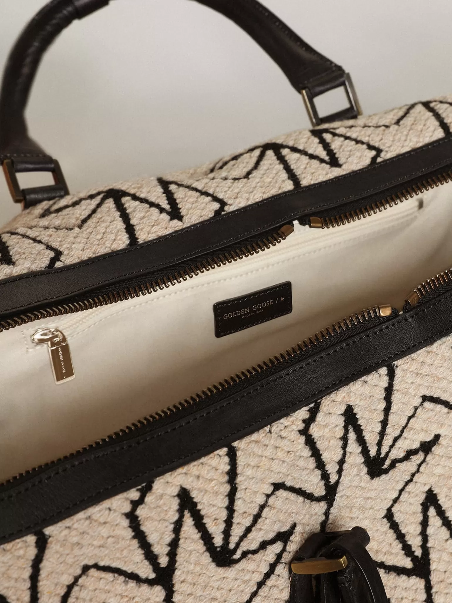 Hot Bolsa de viagem masculina de lã jacquard branco-leite e escrita preta Bolsas de viagem