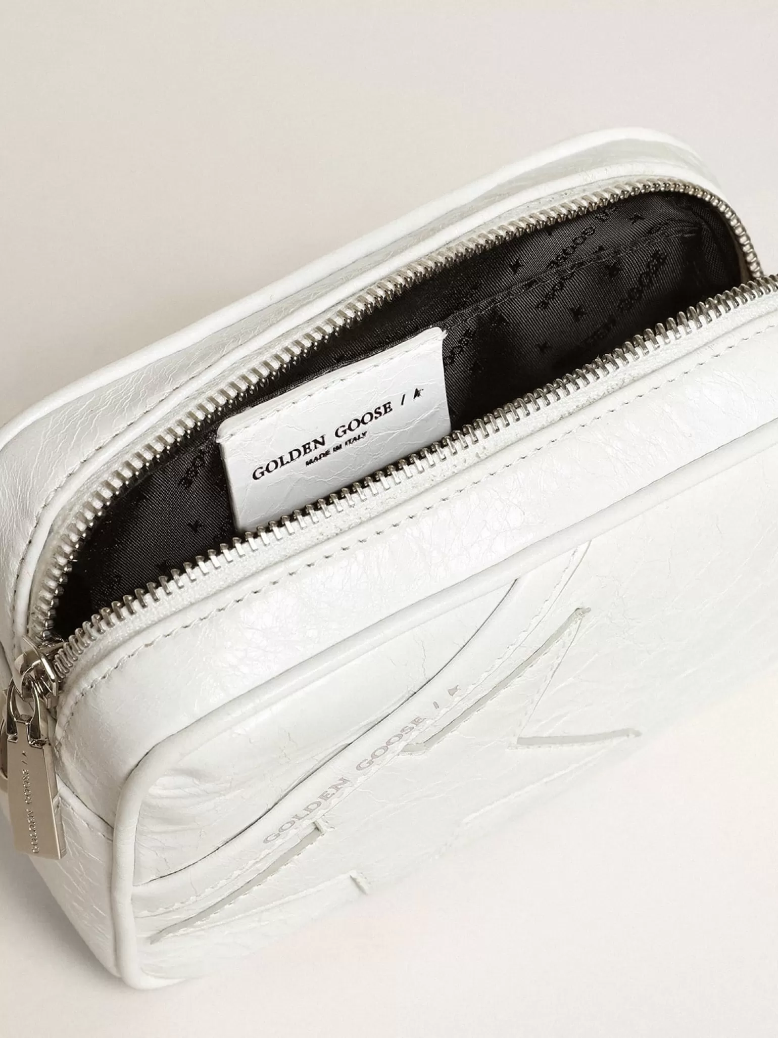 New Bolsa Mini Star feminina de couro brilhante branco com estrela tom sobre tom MULHER Minibolsas | Bolsas tiracolo