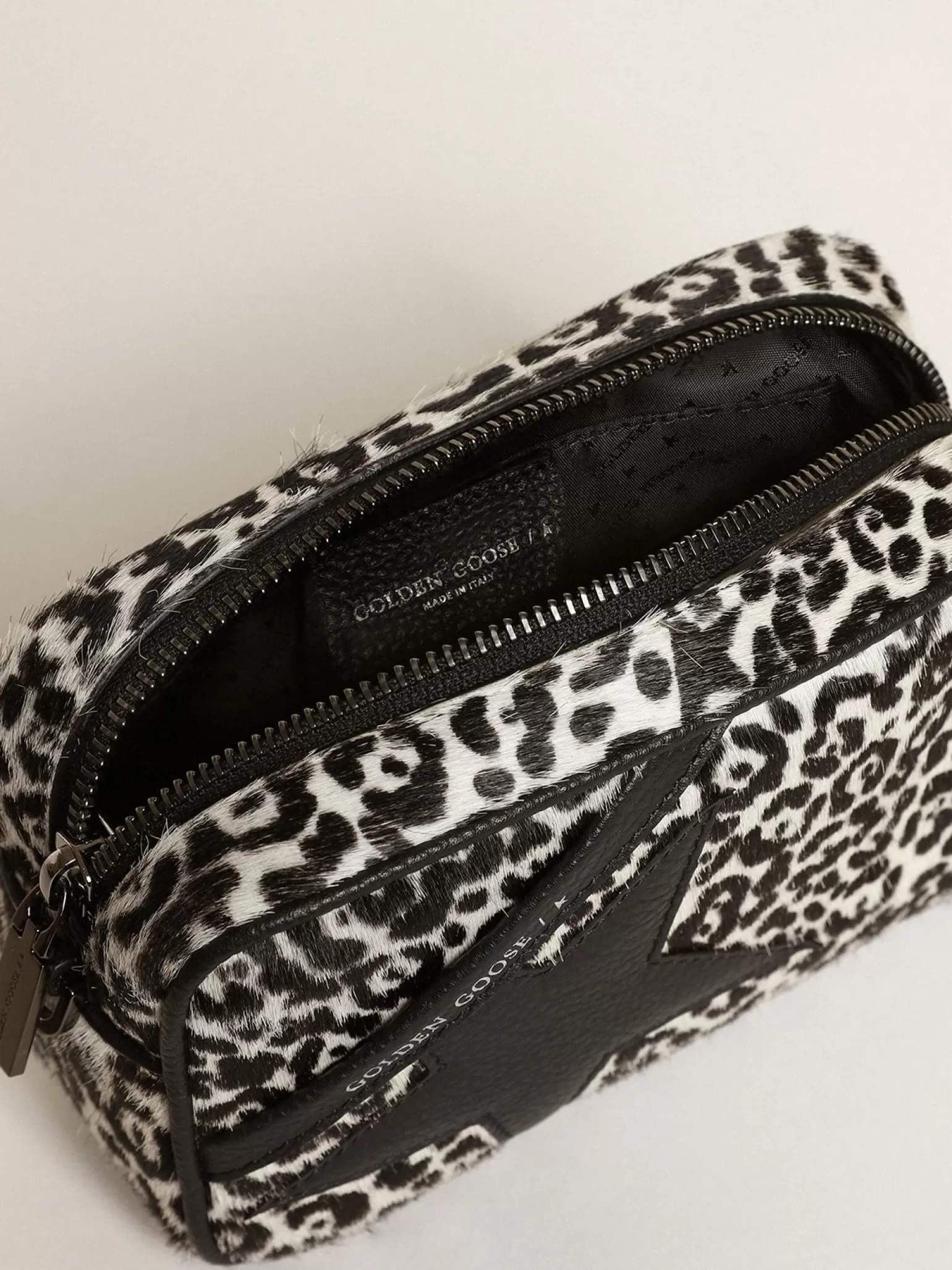 Fashion Bolsa Mini Star feminina de couro cavalinho leopardo preto e branco MULHER Minibolsas | Bolsas tiracolo