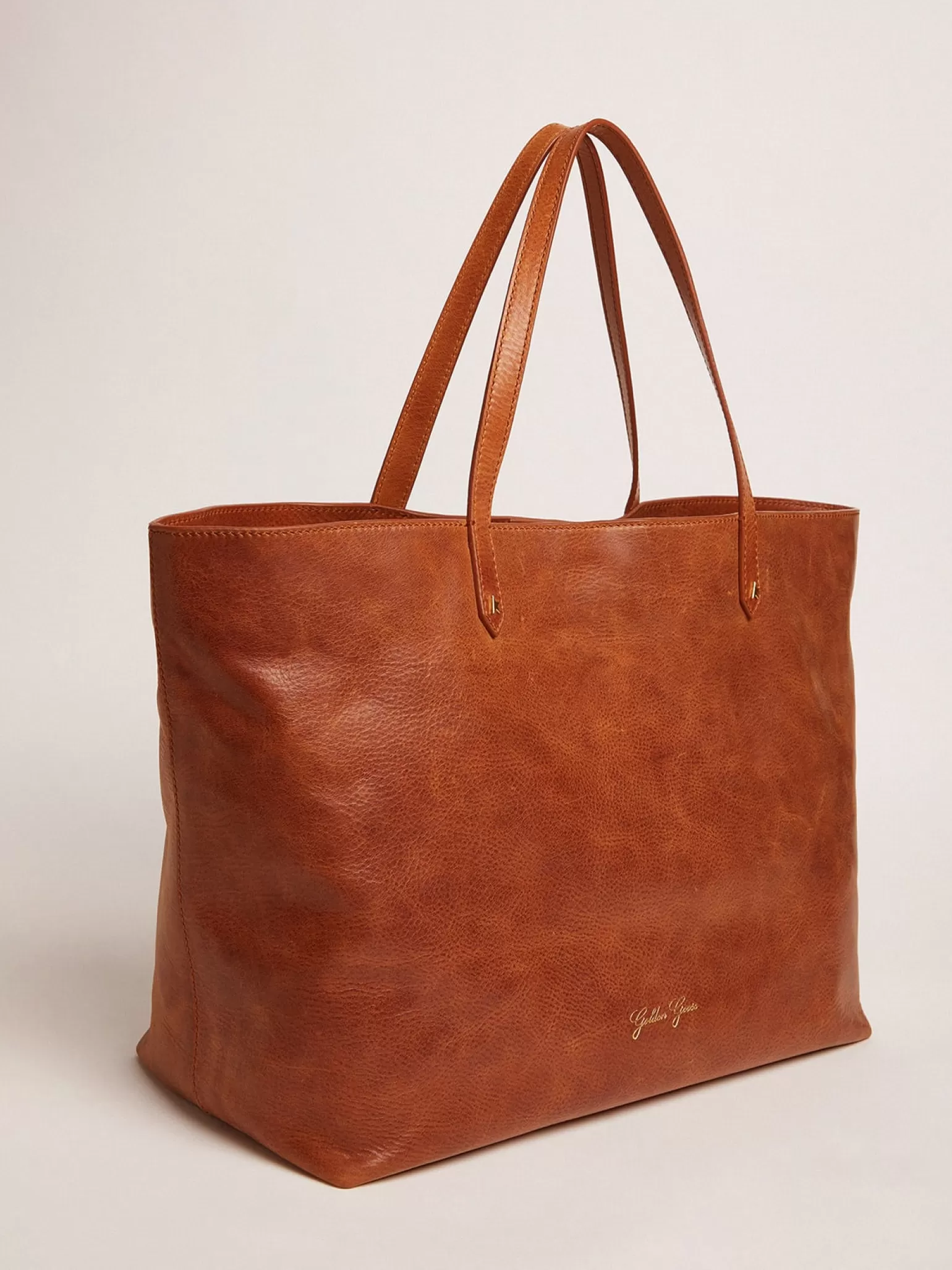 Sale Bolsa Pasadena de couro marrom brilhante com logo dourado na frente MULHER Bolsas de ombro | Bolsas de mão
