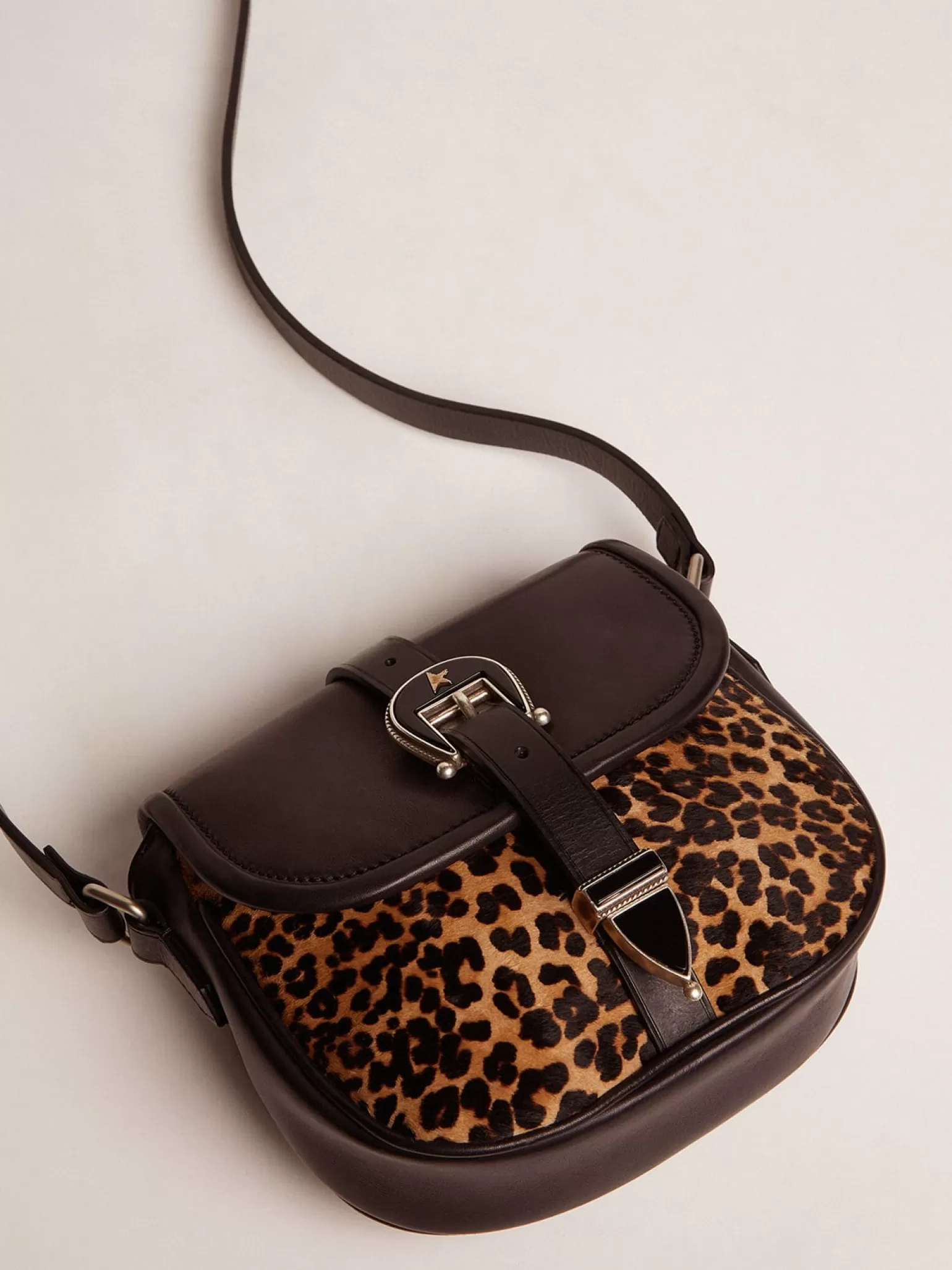 Store Bolsa Rodeo pequena de couro preto e couro cavalinho com estampa de leopardo MULHER Bolsas tiracolo