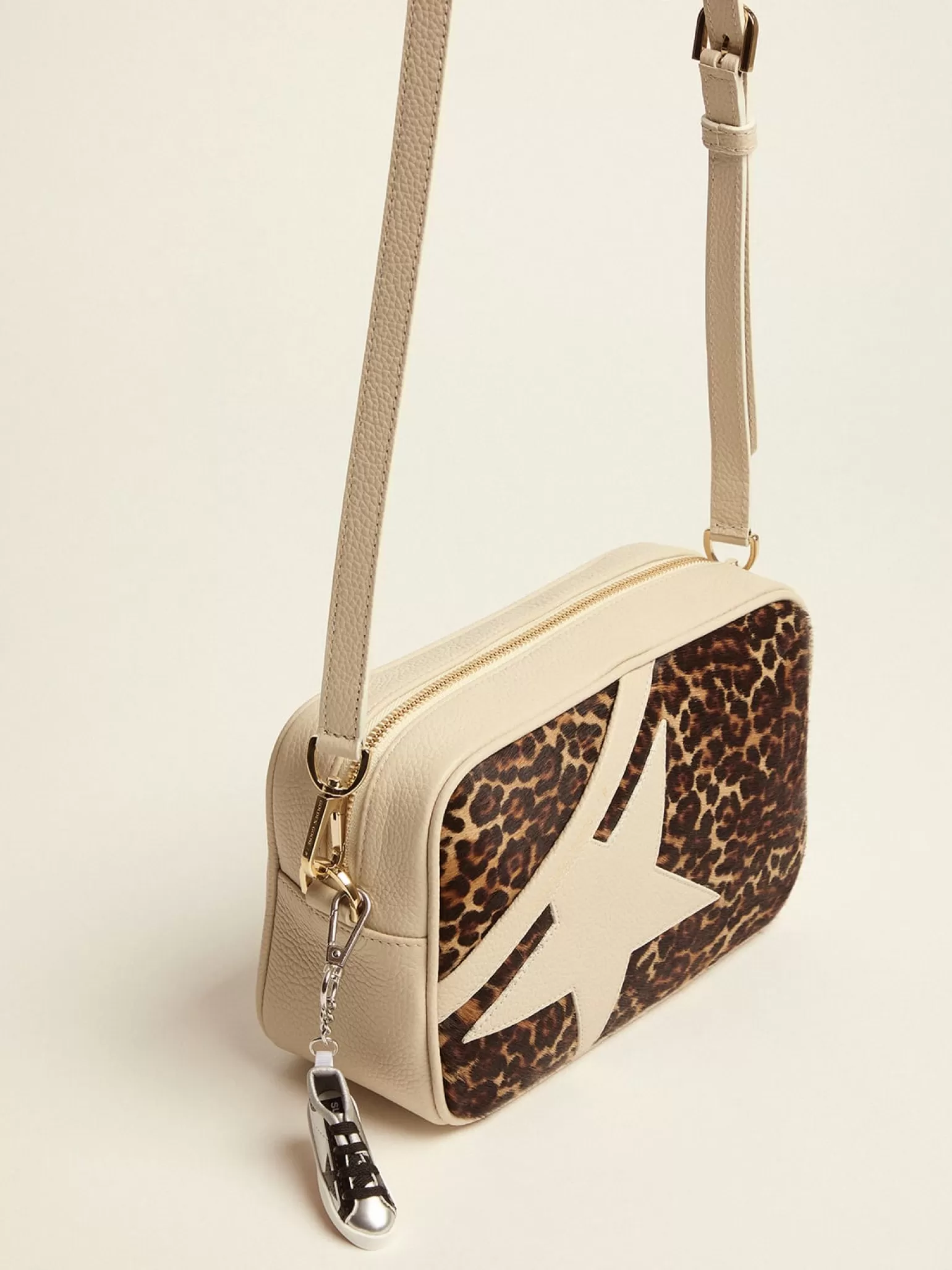 Flash Sale Bolsa Star branco leite com inserção de couro cavalinho com estampa de leopardo MULHER Bolsas tiracolo