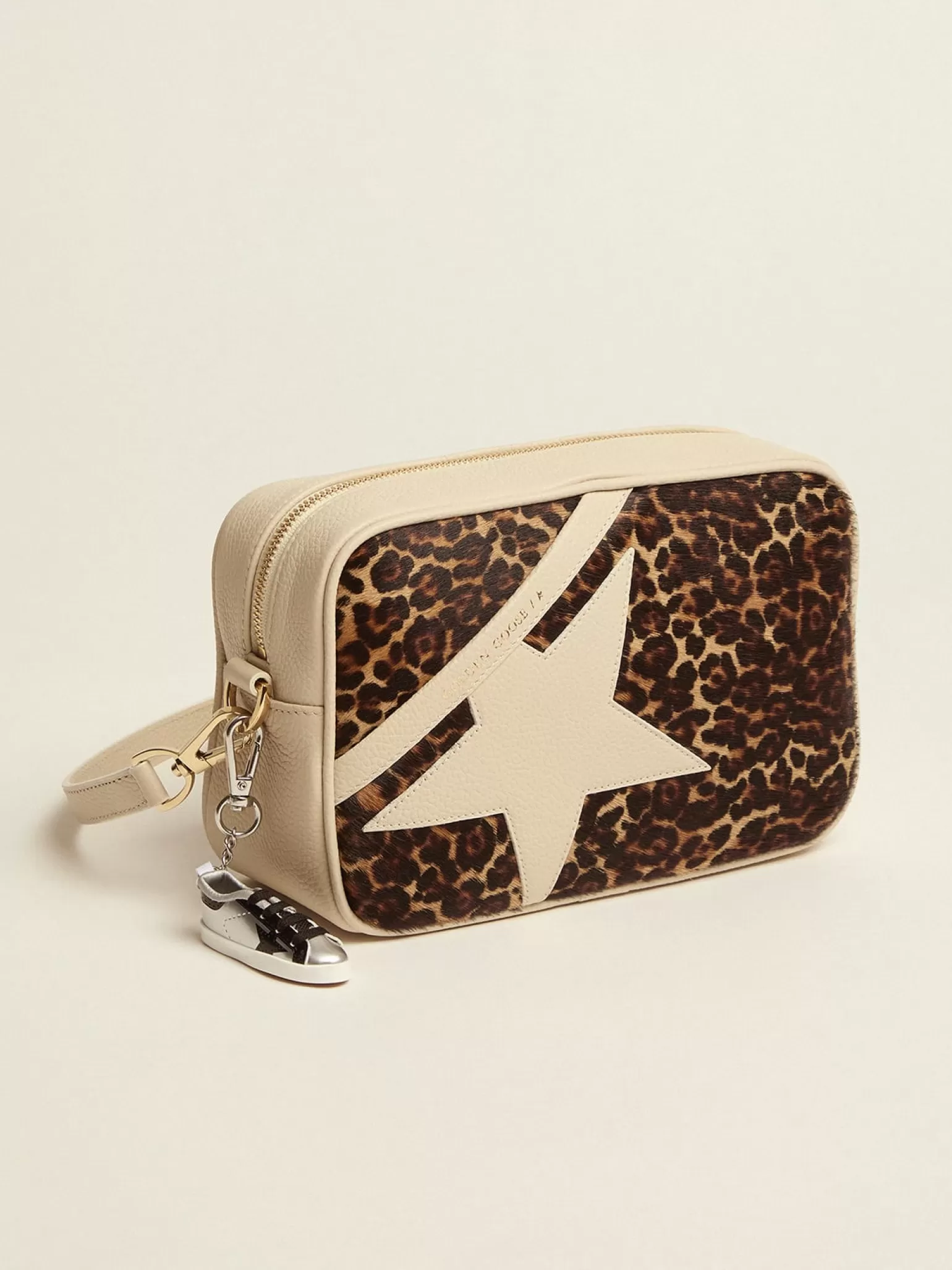 Flash Sale Bolsa Star branco leite com inserção de couro cavalinho com estampa de leopardo MULHER Bolsas tiracolo