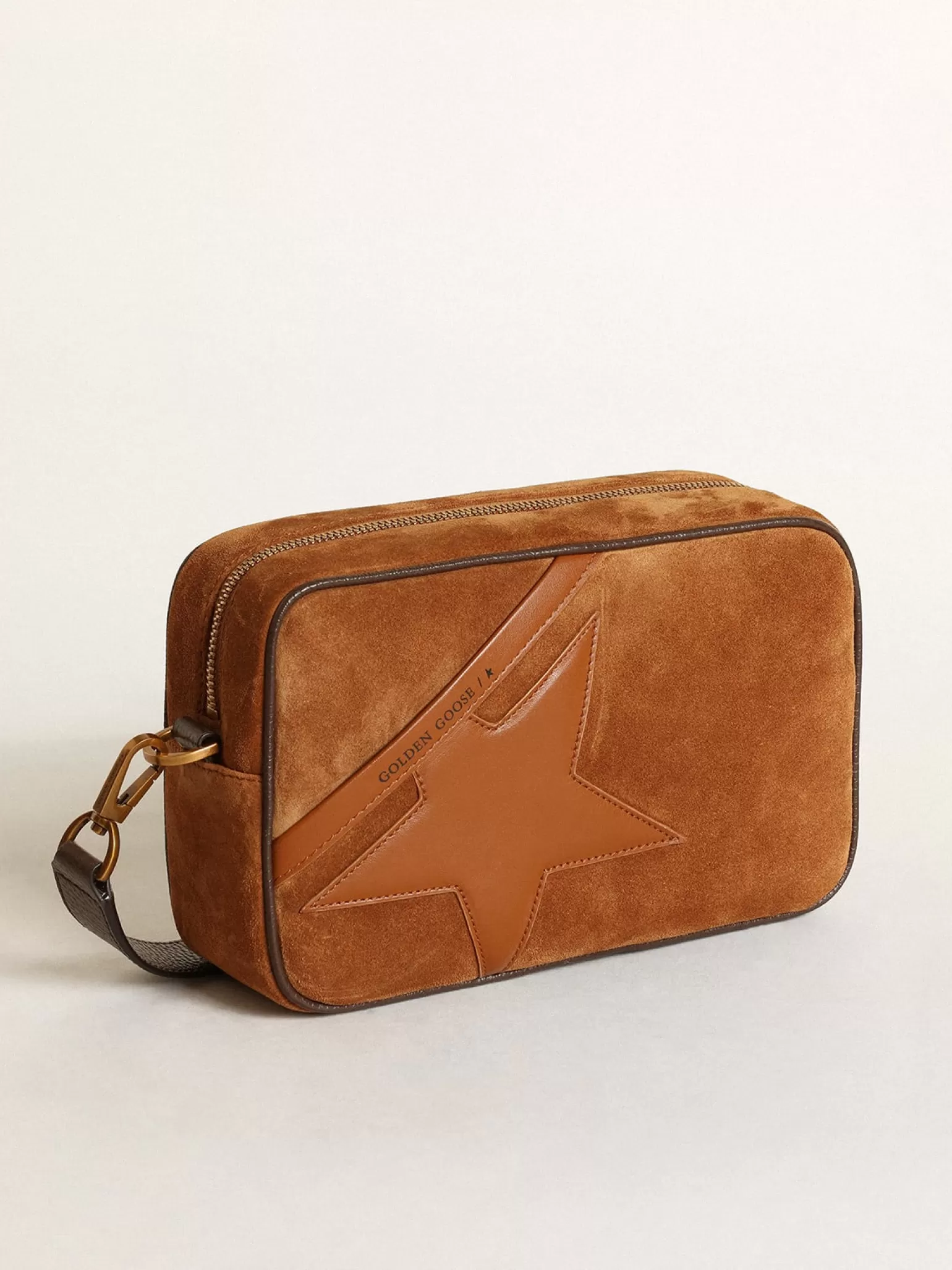 Cheap Bolsa Star de suede cor tabaco com estrela de couro tom sobre tom MULHER Bolsas tiracolo