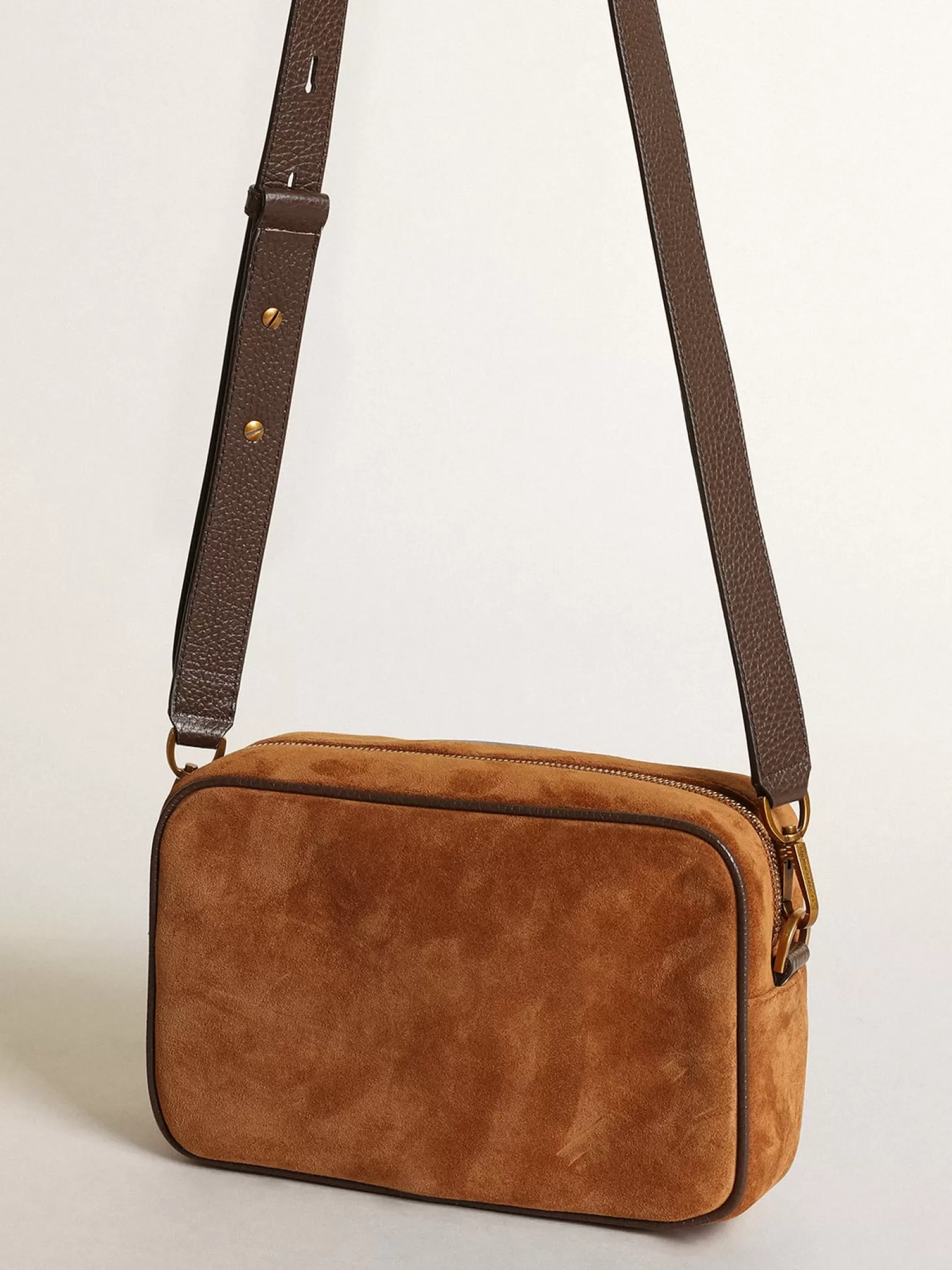 Cheap Bolsa Star de suede cor tabaco com estrela de couro tom sobre tom MULHER Bolsas tiracolo