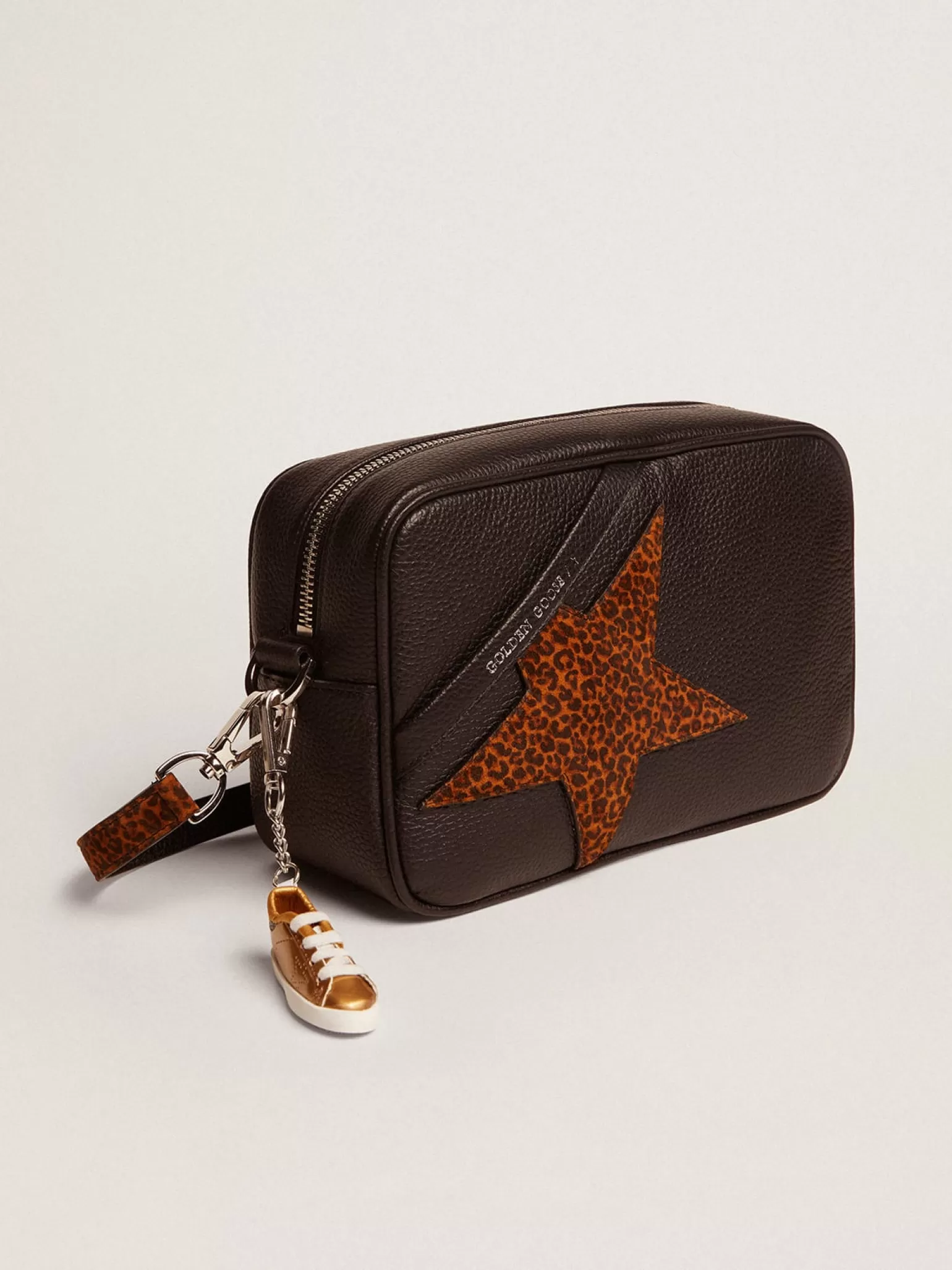 Discount Bolsa Star feminina de couro marrom-escuro e estrela com estampa de leopardo MULHER Bolsas tiracolo