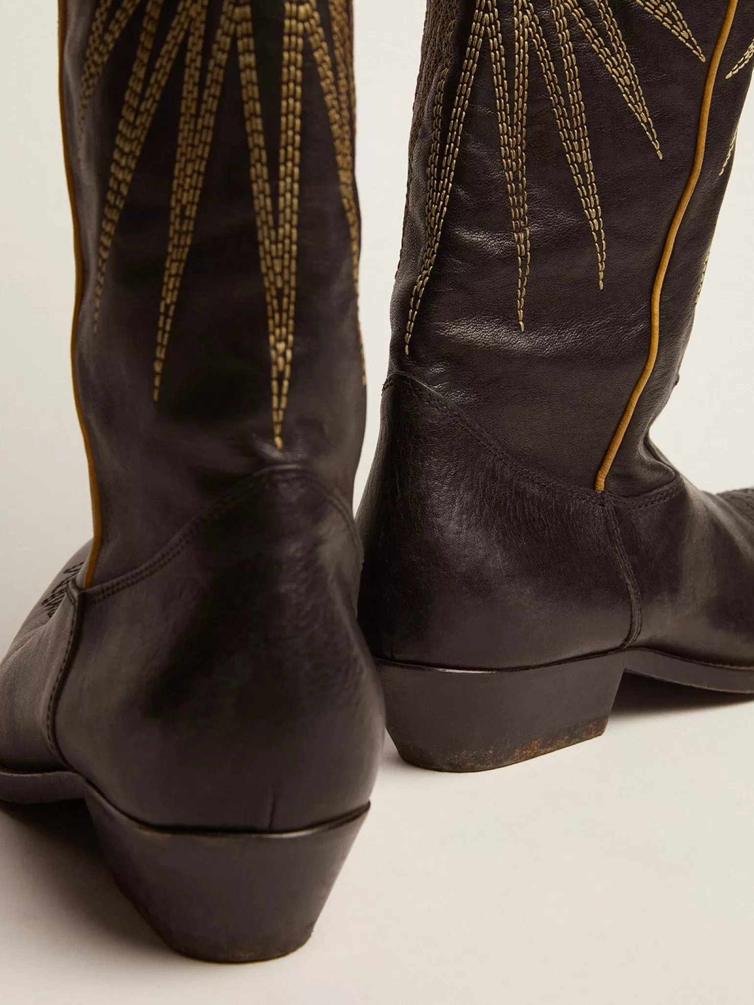 Cheap Bota Feminina de couro preto com estrela platina recortada MULHER Botas