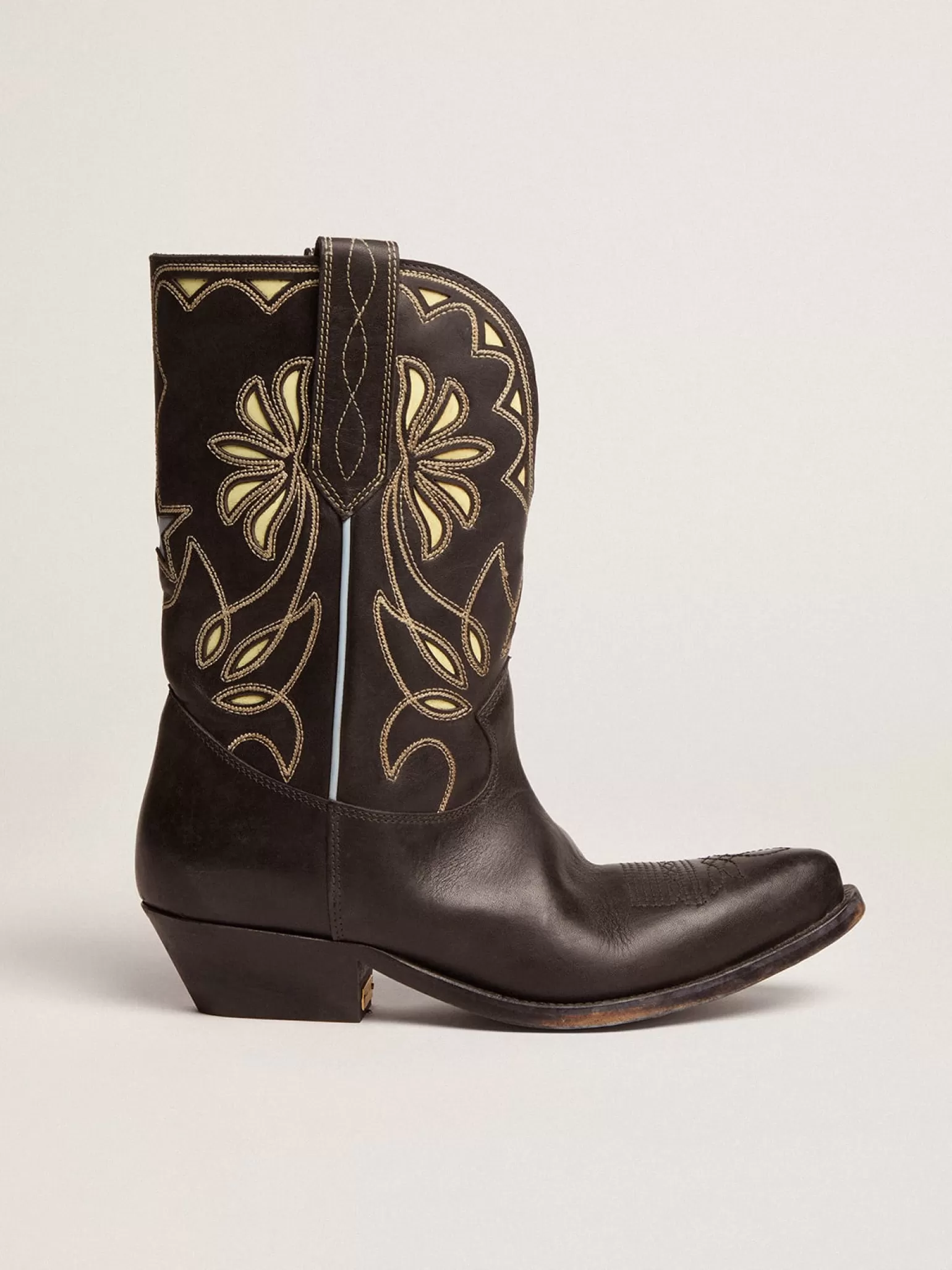 Online Bota Wish Star de cano baixo feminina de couro preto com detalhes amarelos MULHER Botas