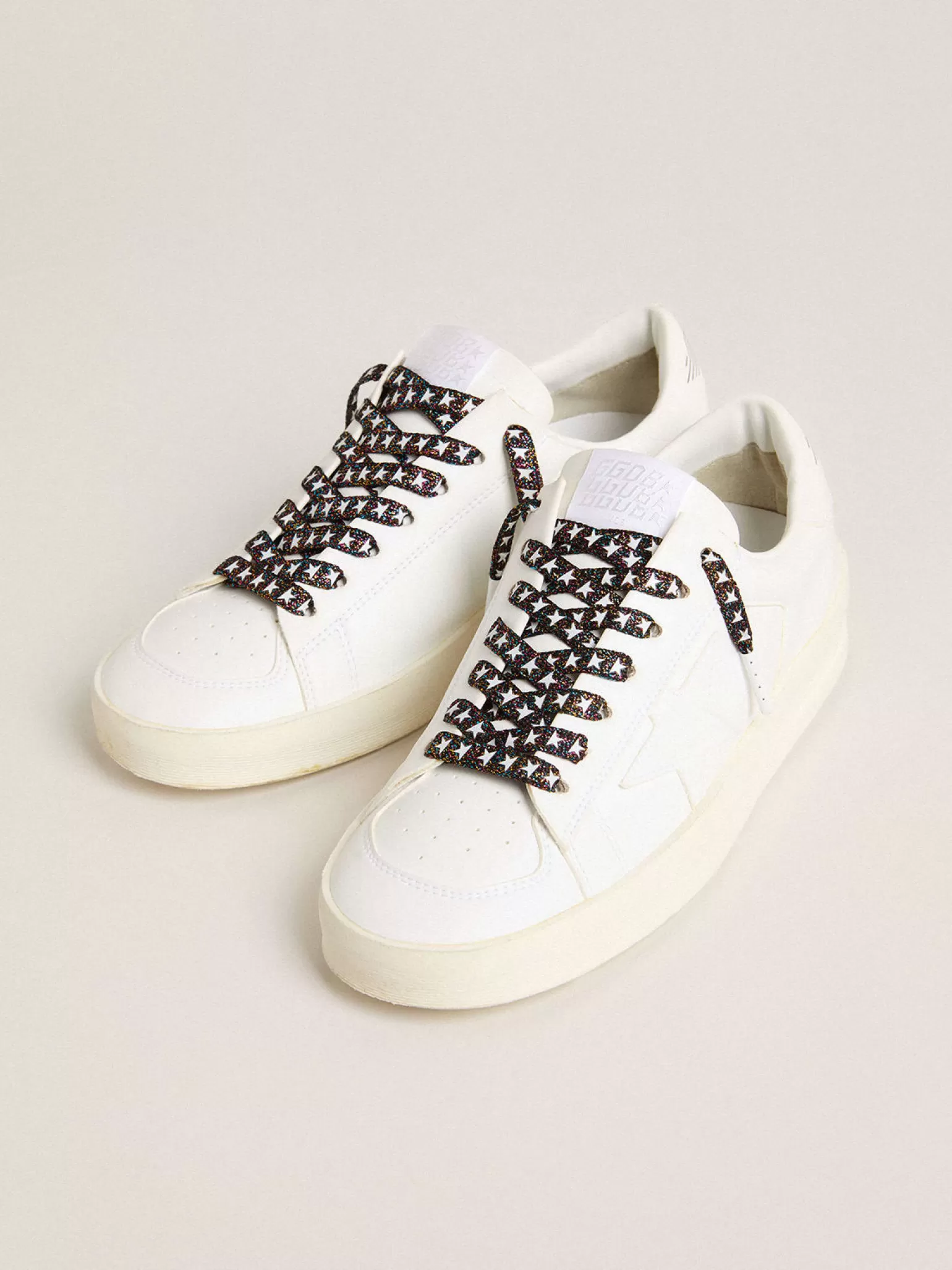 Fashion Cadarços de glitter colorido com estrela branca em contraste MULHER Cadarços | Cadarços