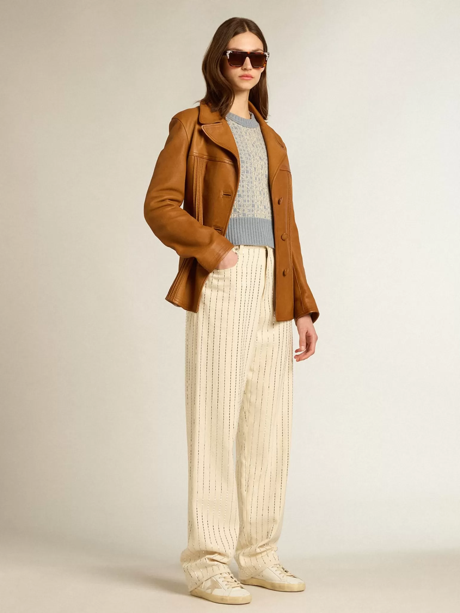 Cheap Calça branca com tachas tipo baguete aplicadas MULHER Jeans e calças