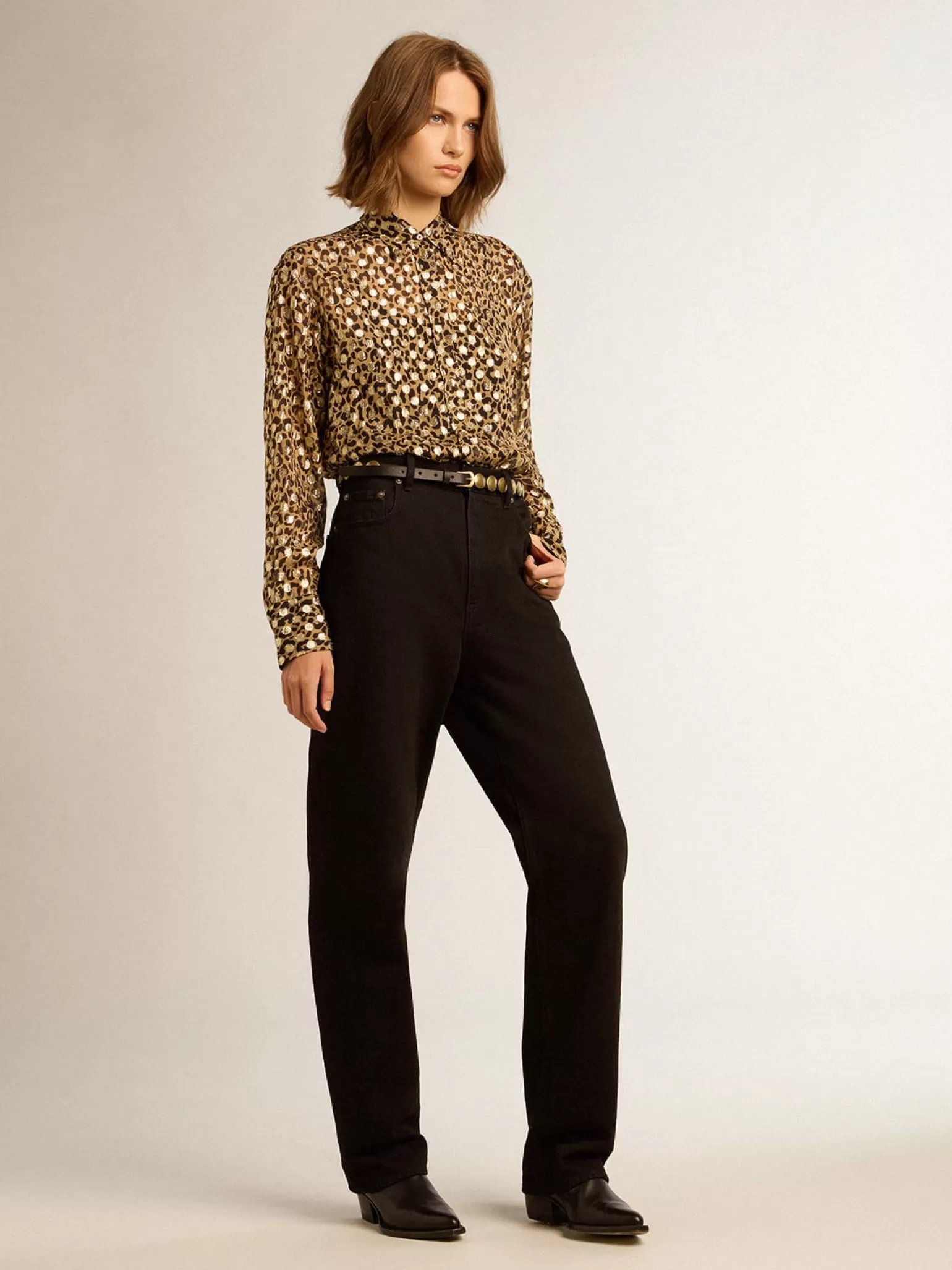 Outlet Camisa boyfriend feminina com estampa animal print e fio coupé dourado MULHER Camisas