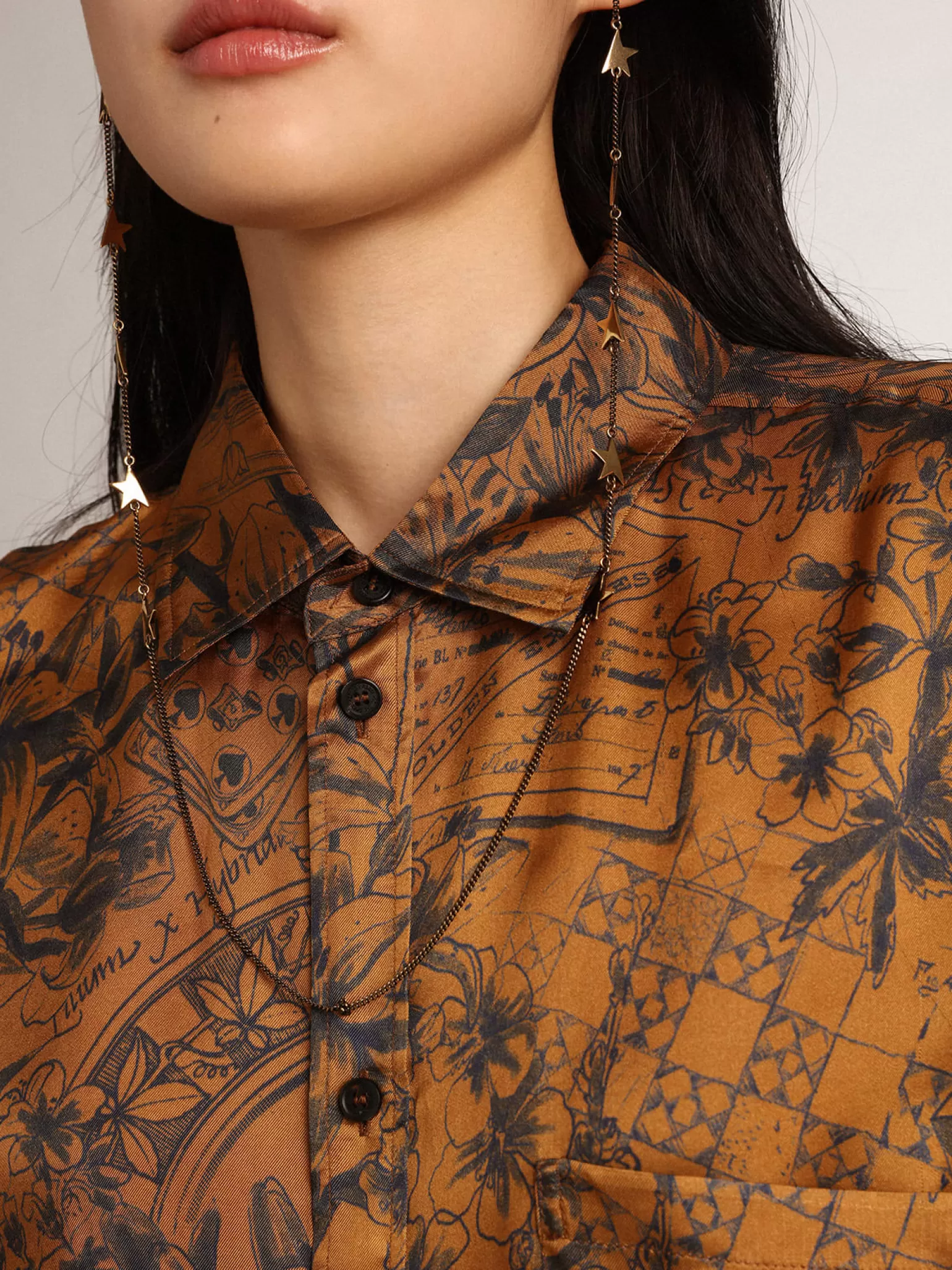 Hot Camisa boyfriend feminina marrom dourado com estampa caderno de viagem MULHER Camisas