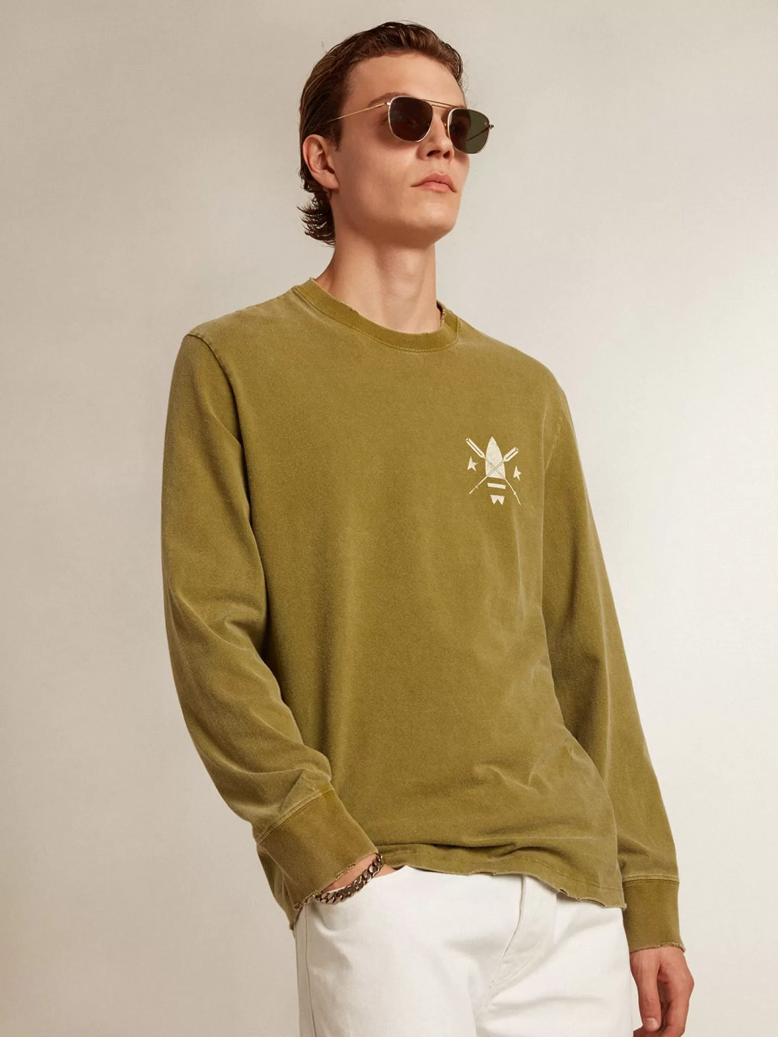 Outlet Camiseta cor de pesto com logo branco na frente e atrás Camisetas