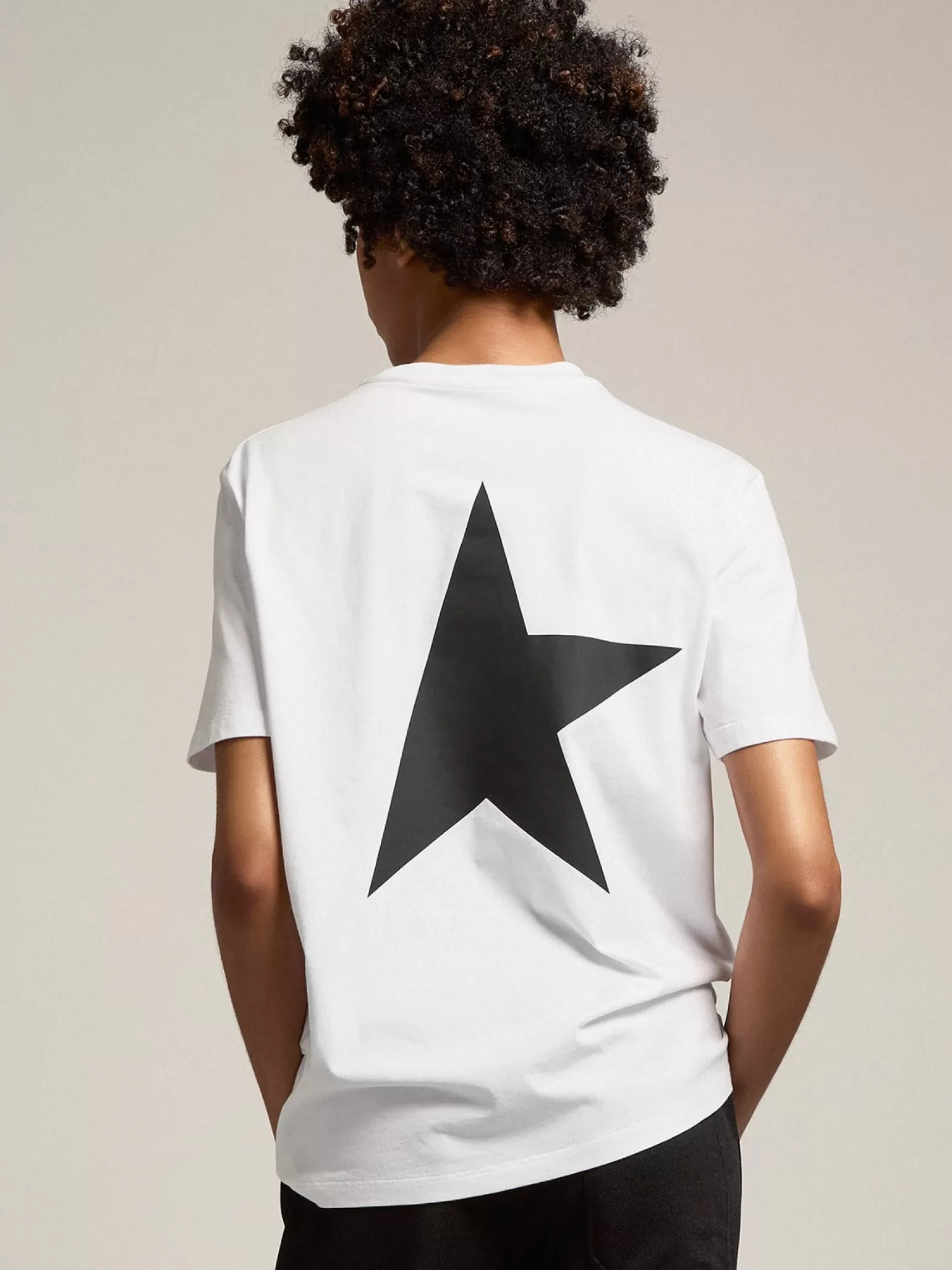 Best Sale Camiseta feminina branca com logo e estrela pretos em contraste MULHER Beachwear | Camisetas