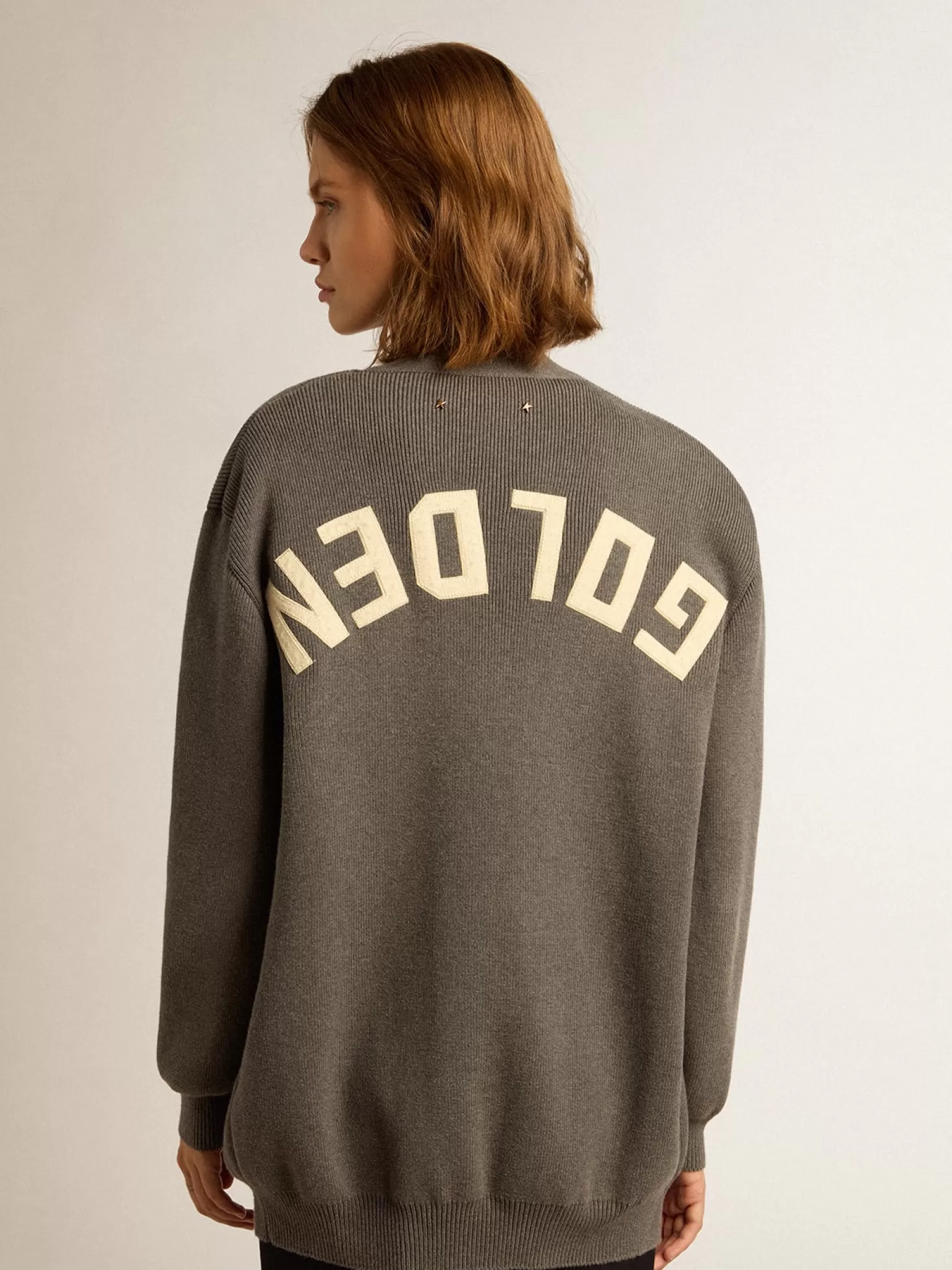 New Cardigã feminino de algodão cinza mescla com logo nas costas MULHER Malhas