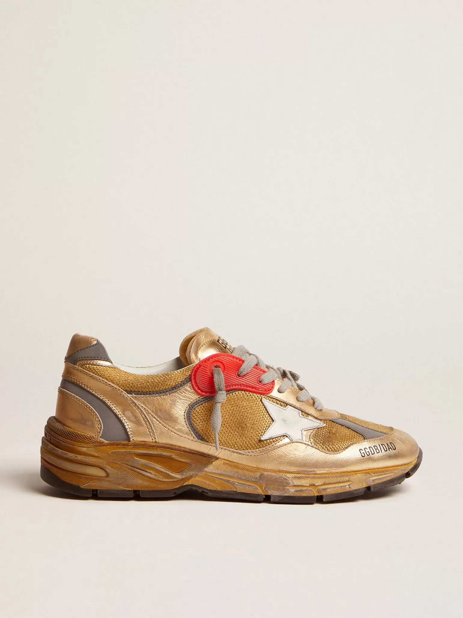 Outlet Dad-Star masculino dourado com acabamento desgastado Dad-Star