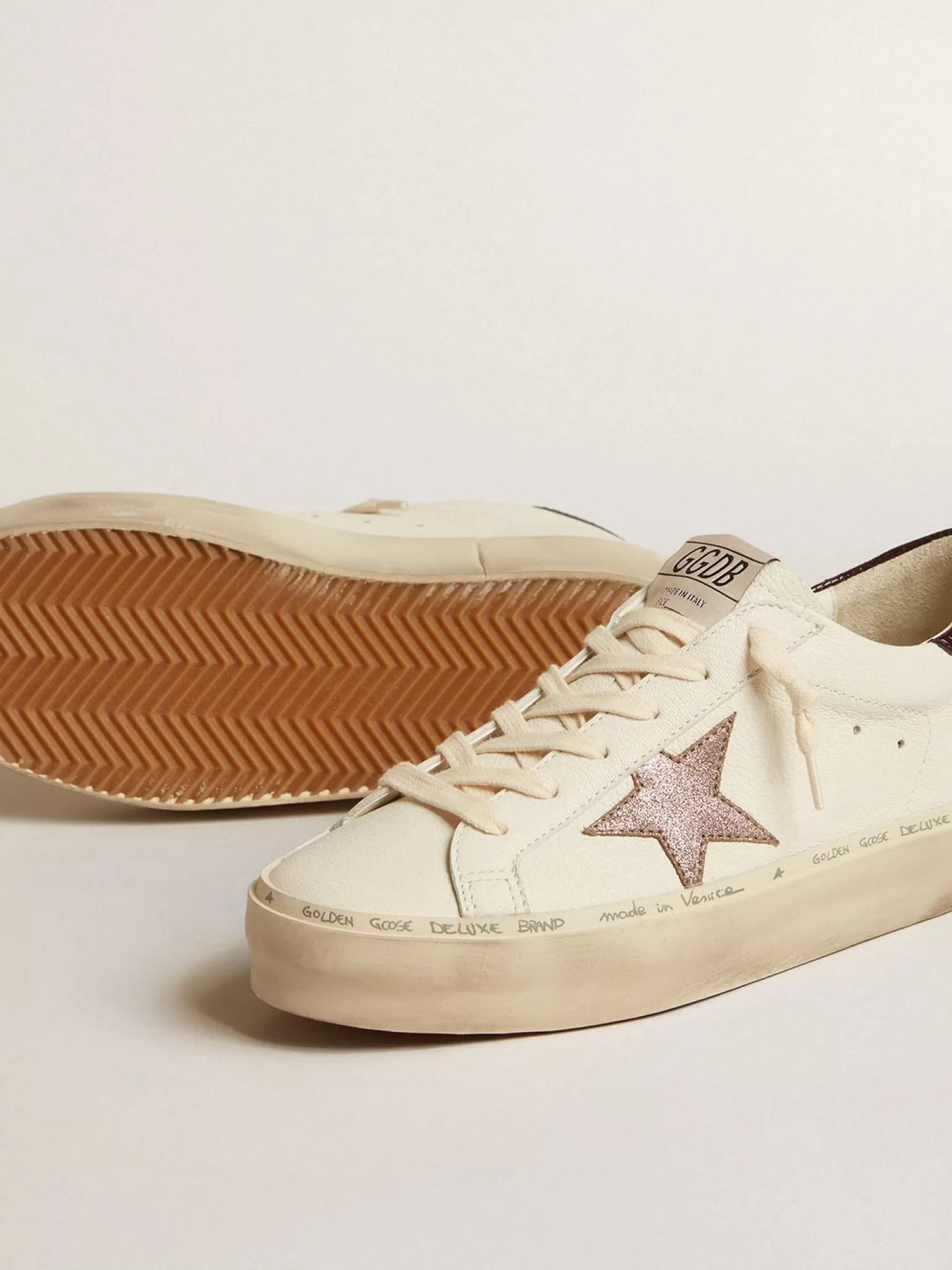 Flash Sale Hi Star LTD de napa com estrela de glitter e talão com estampa de lagarto MULHER Hi Star