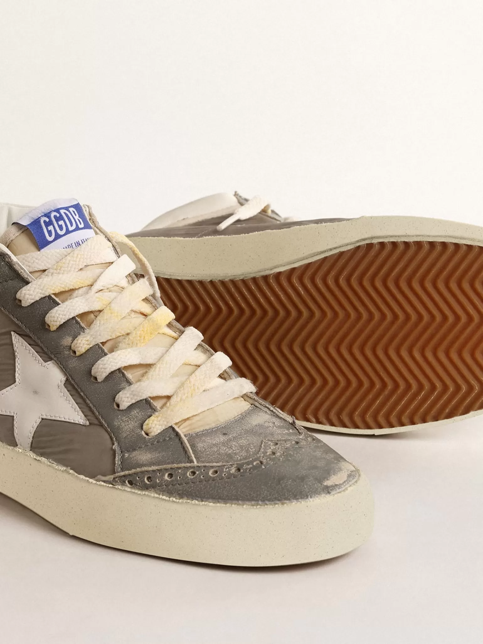 Flash Sale Mid Star de náilon cinza e napa com estrela de couro branco Mid Star