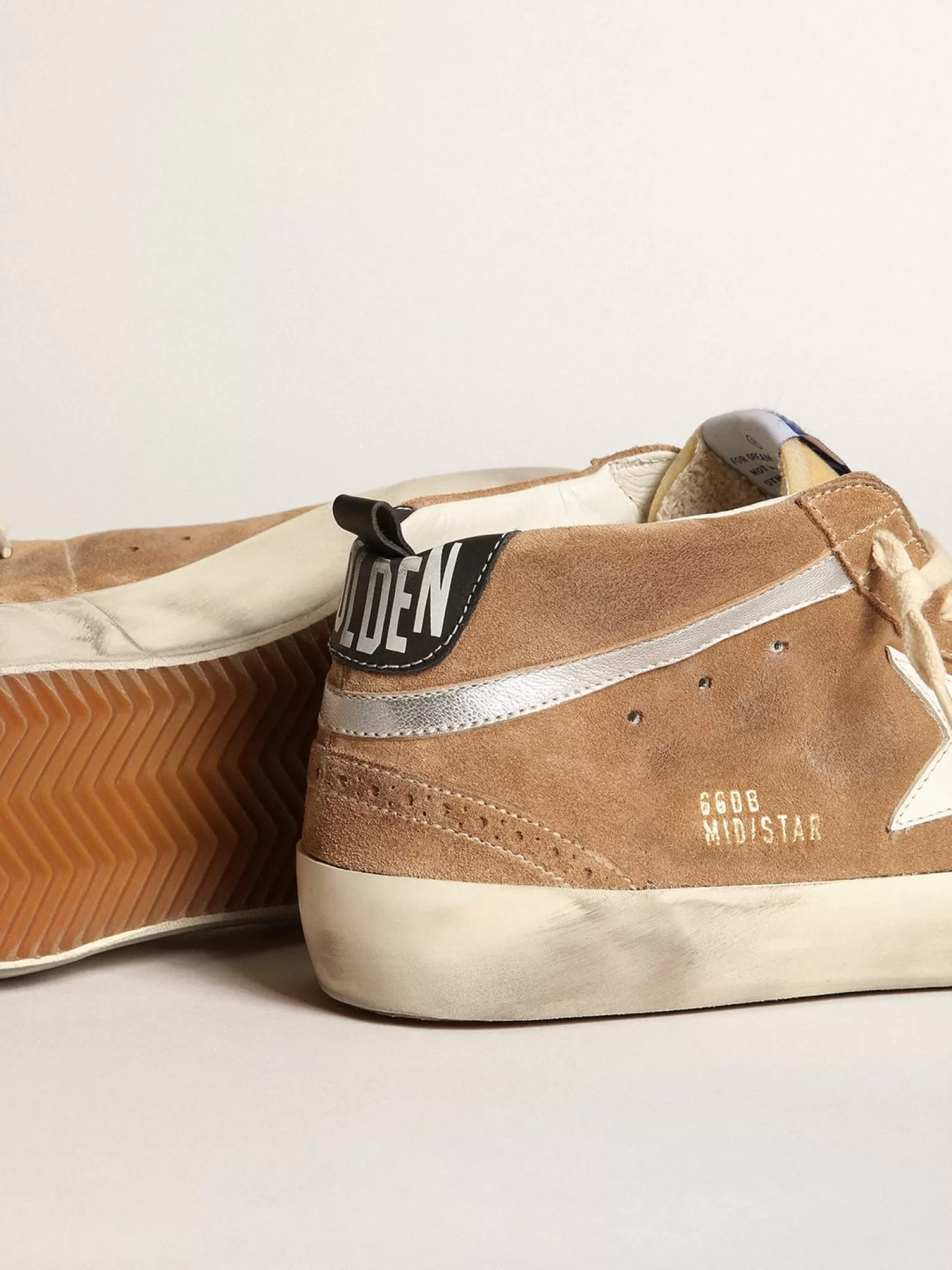 Hot Mid Star masculino de suede cor tabaco com estrela de couro branco Mid Star