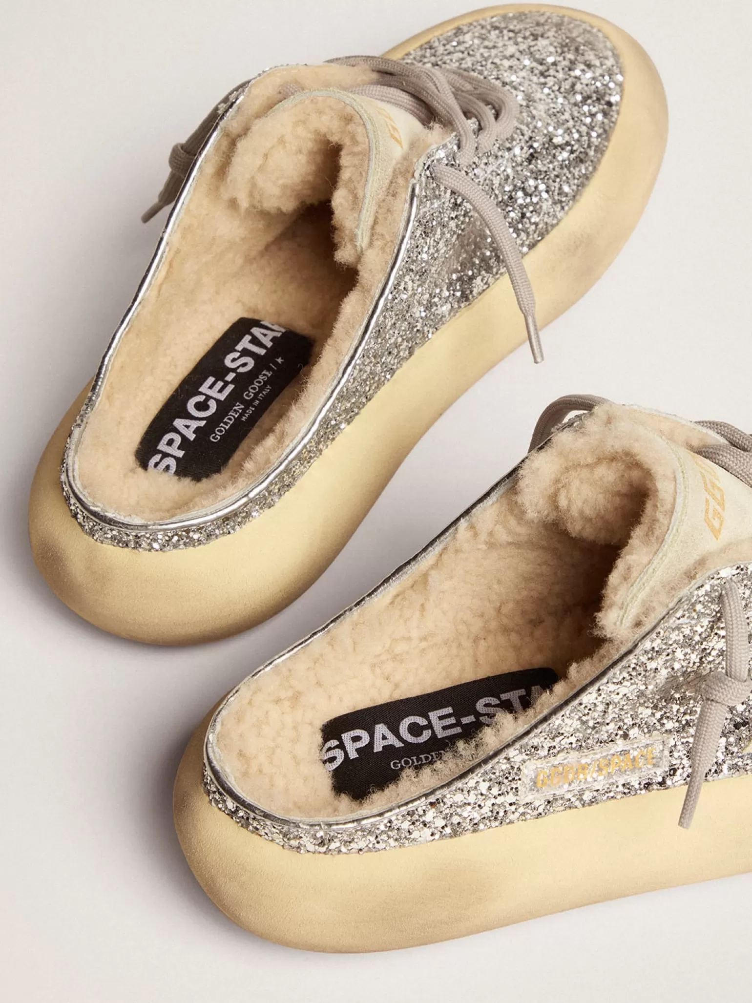 Fashion Mule Space-Star feminino em glitter prateado e forro de shearling MULHER Space-Star