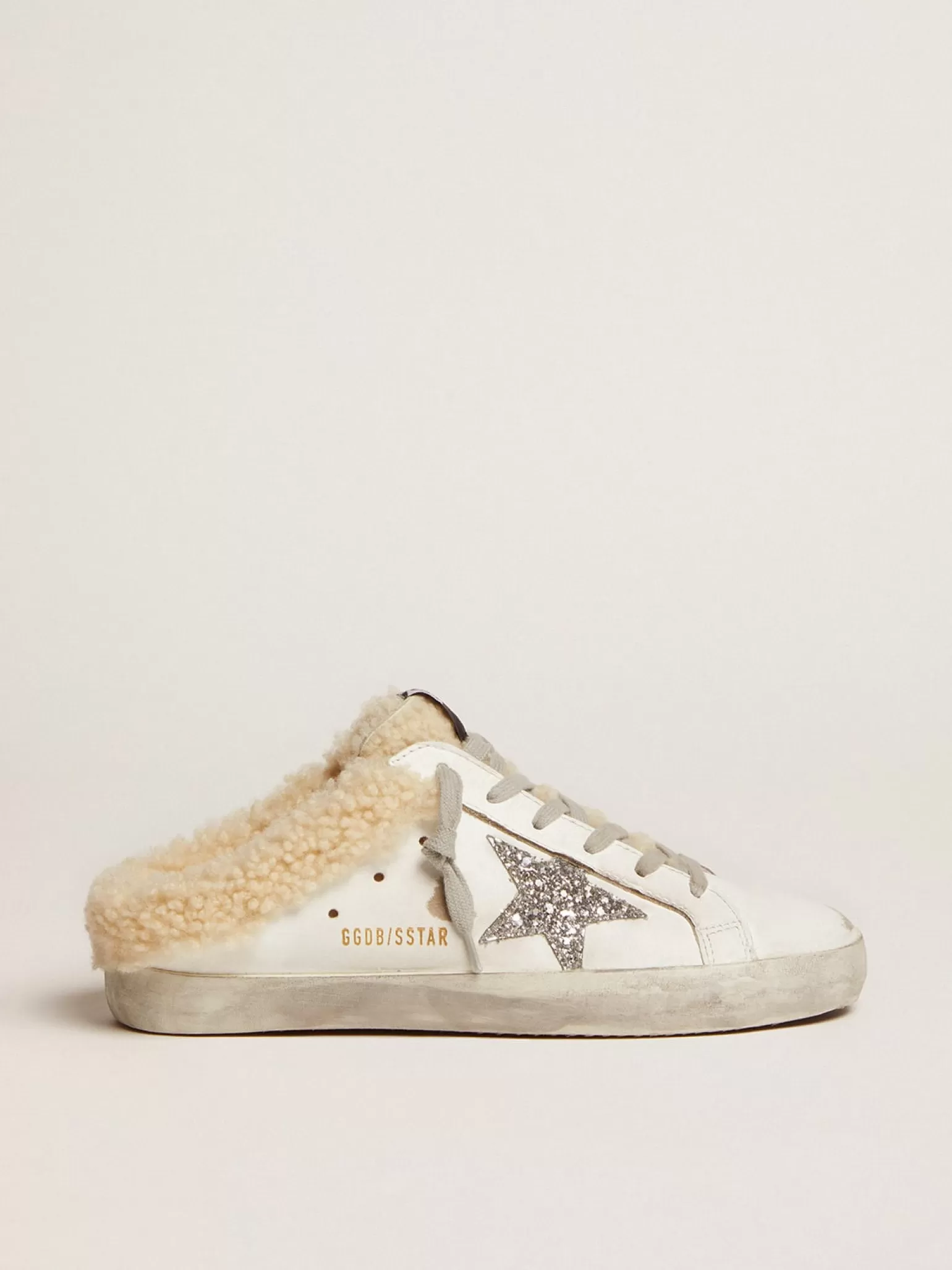 Store Mule Super-Star feminino de couro branco e forro de shearling MULHER Super-Star Sabot