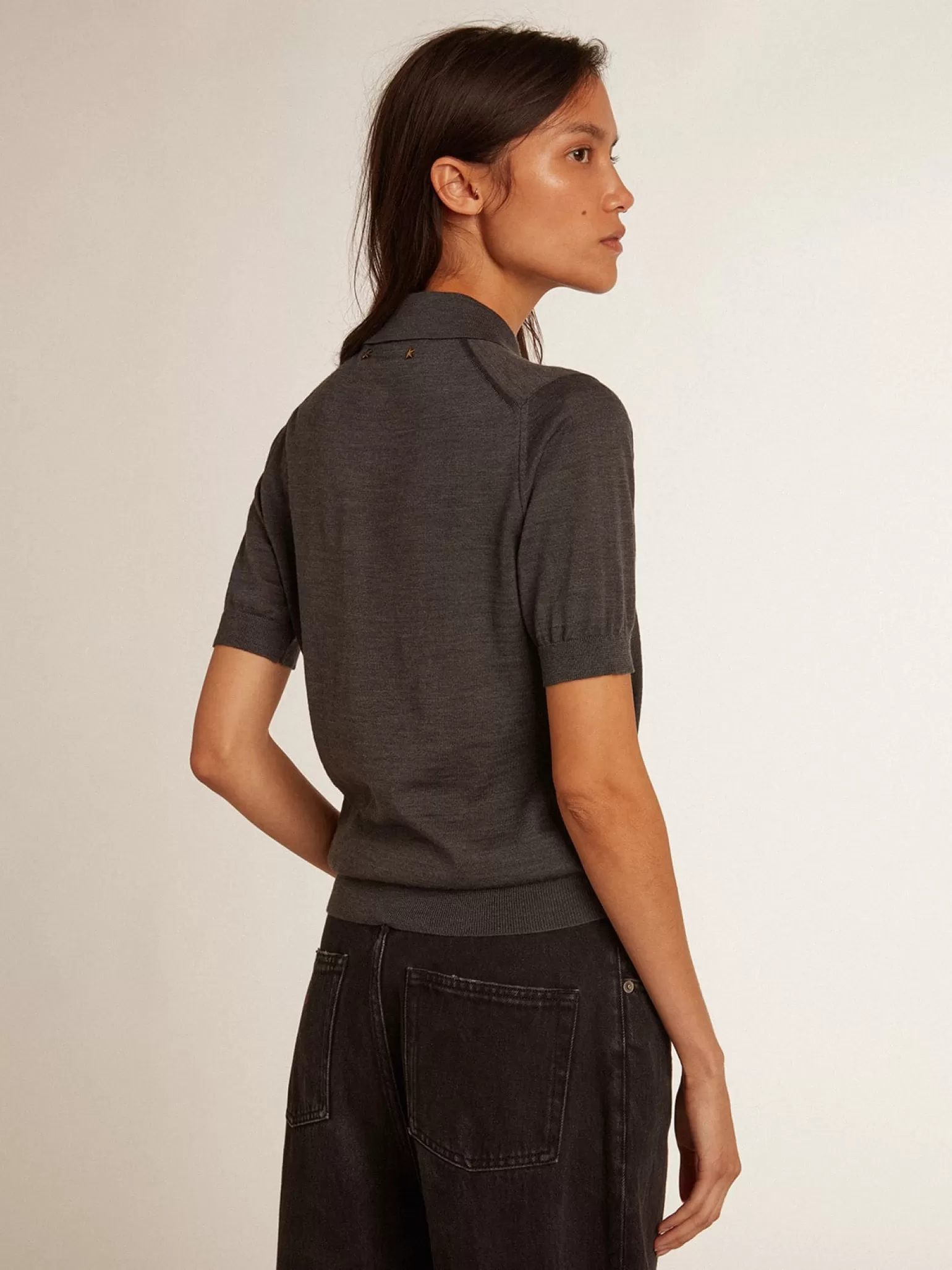 Shop Polo feminina de lã merino na cor antracite MULHER Camisetas