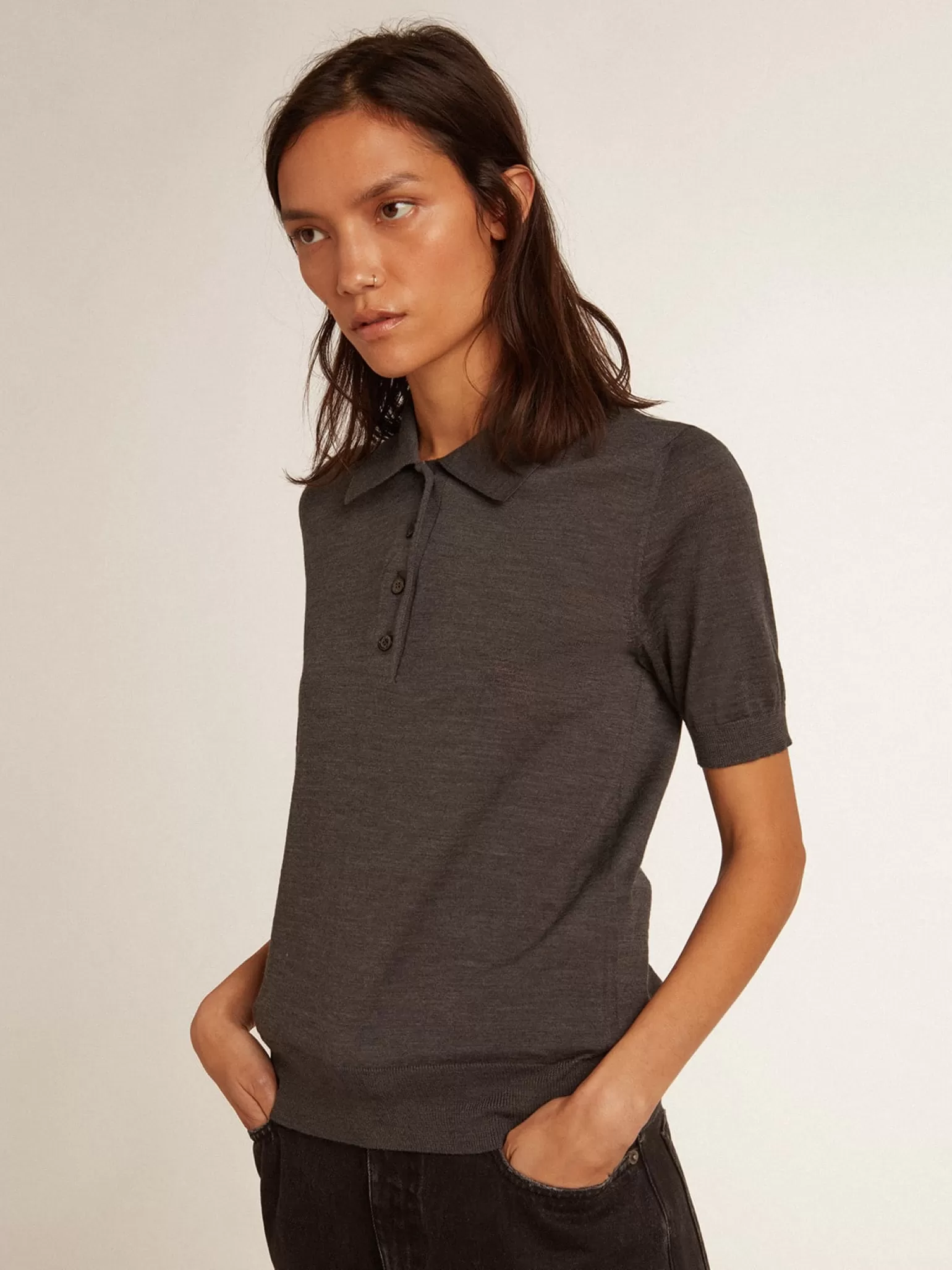 Shop Polo feminina de lã merino na cor antracite MULHER Camisetas
