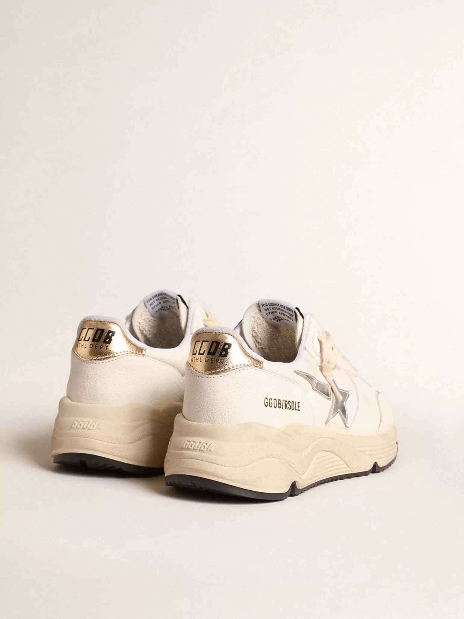 Best Running Sole de napa com estrela prateada e talão de couro dourado MULHER Running Sole