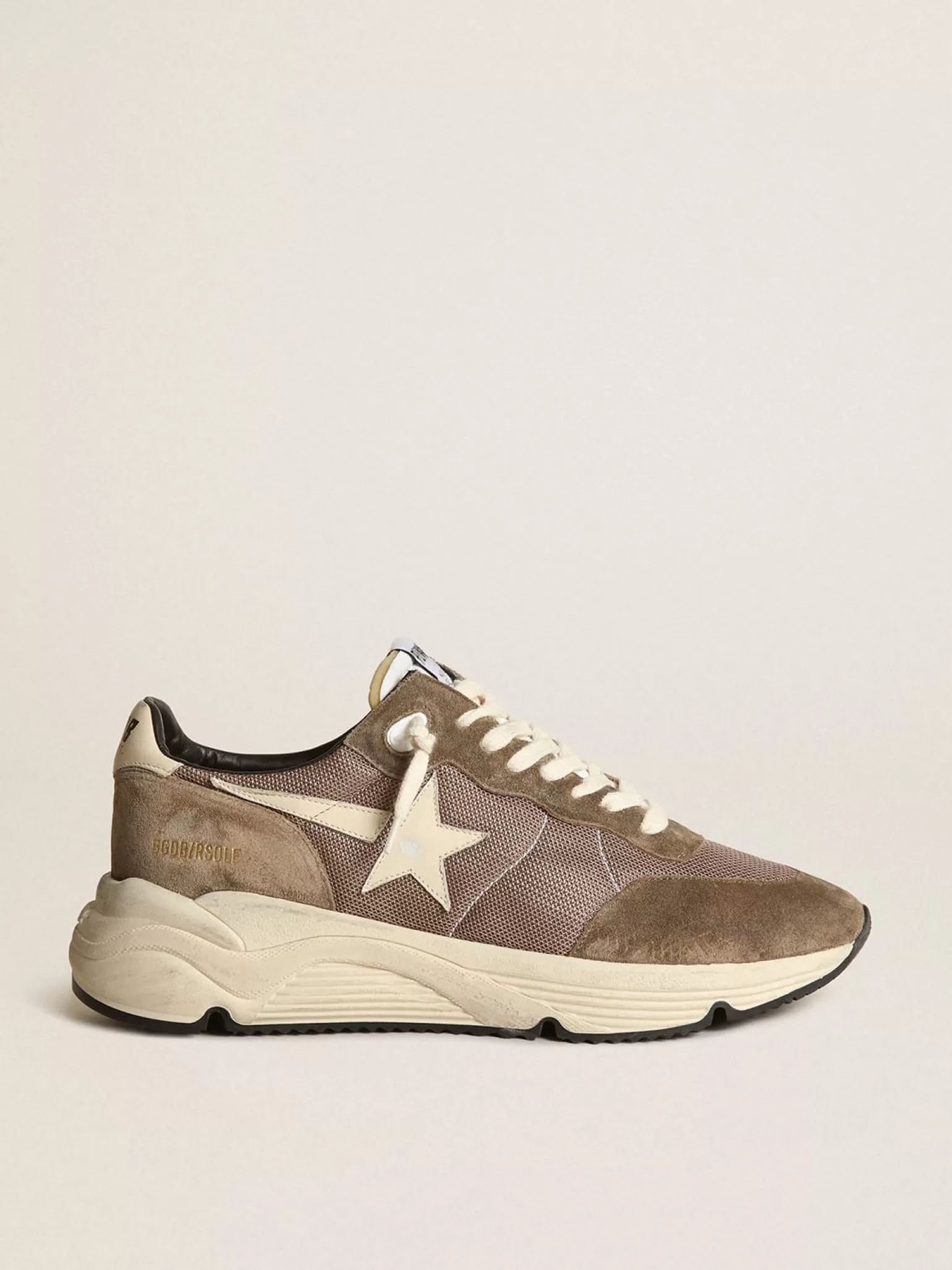 New Running Sole masculino de tela verde-oliva e couro com estrela creme Running Sole