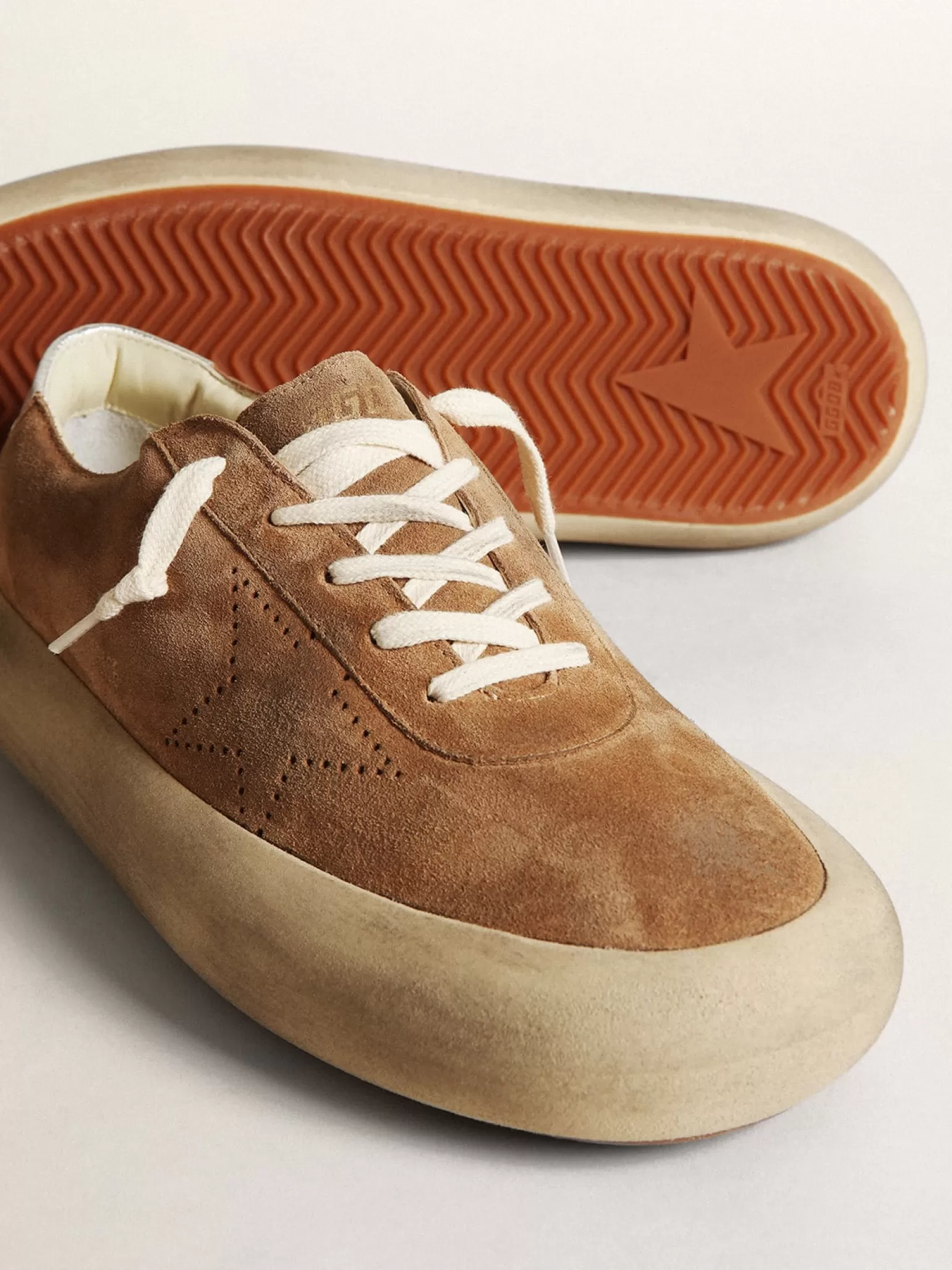 Sale Sapatos Space-Star masculino de suede cor tabaco Space-Star