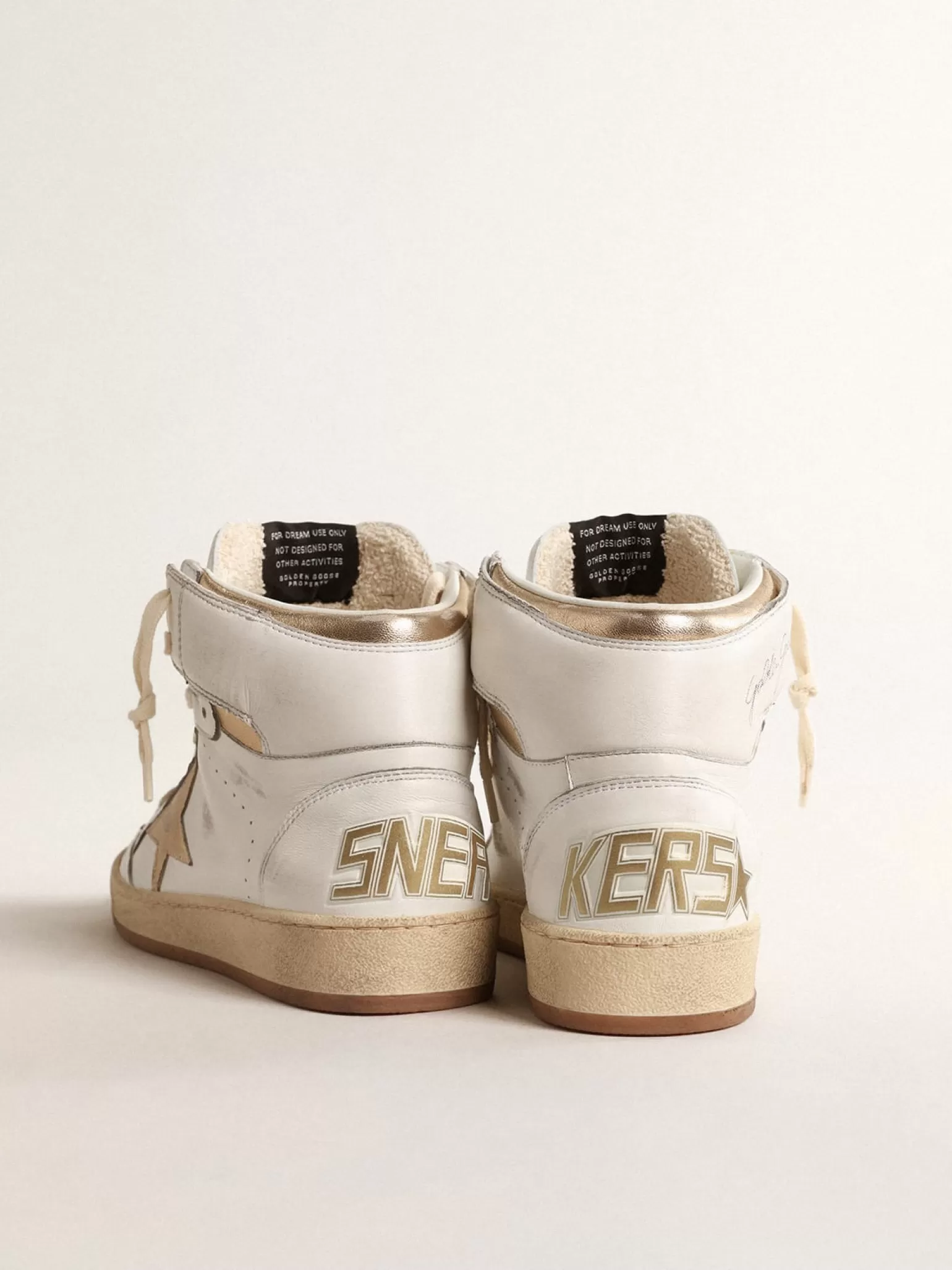 Cheap Sky-Star de napa branca com estrela e talão de couro metálico dourado MULHER Sky-Star