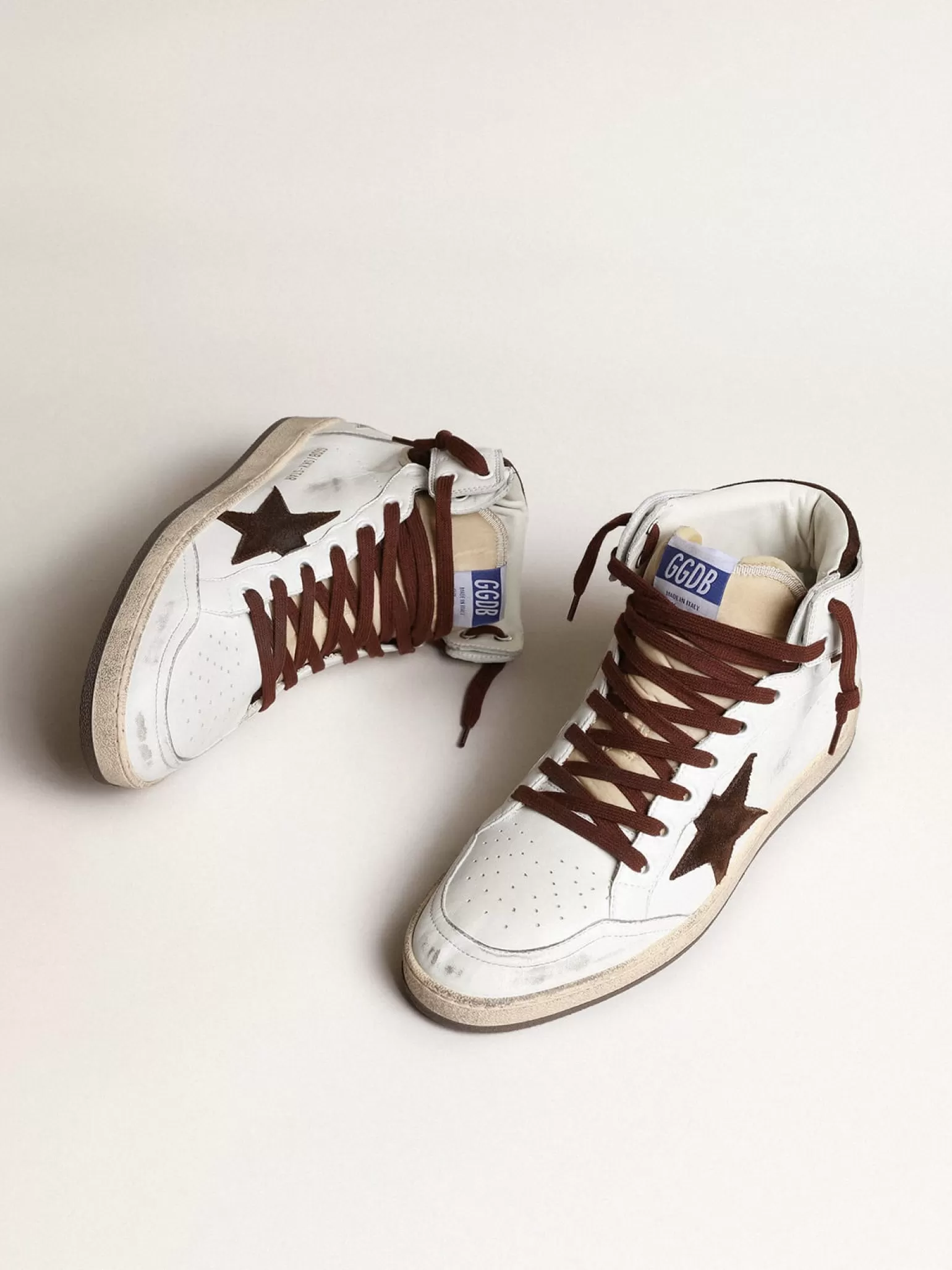 Sale Sky-Star Masculino de napa branca com estrela de suede chocolate Sky-Star