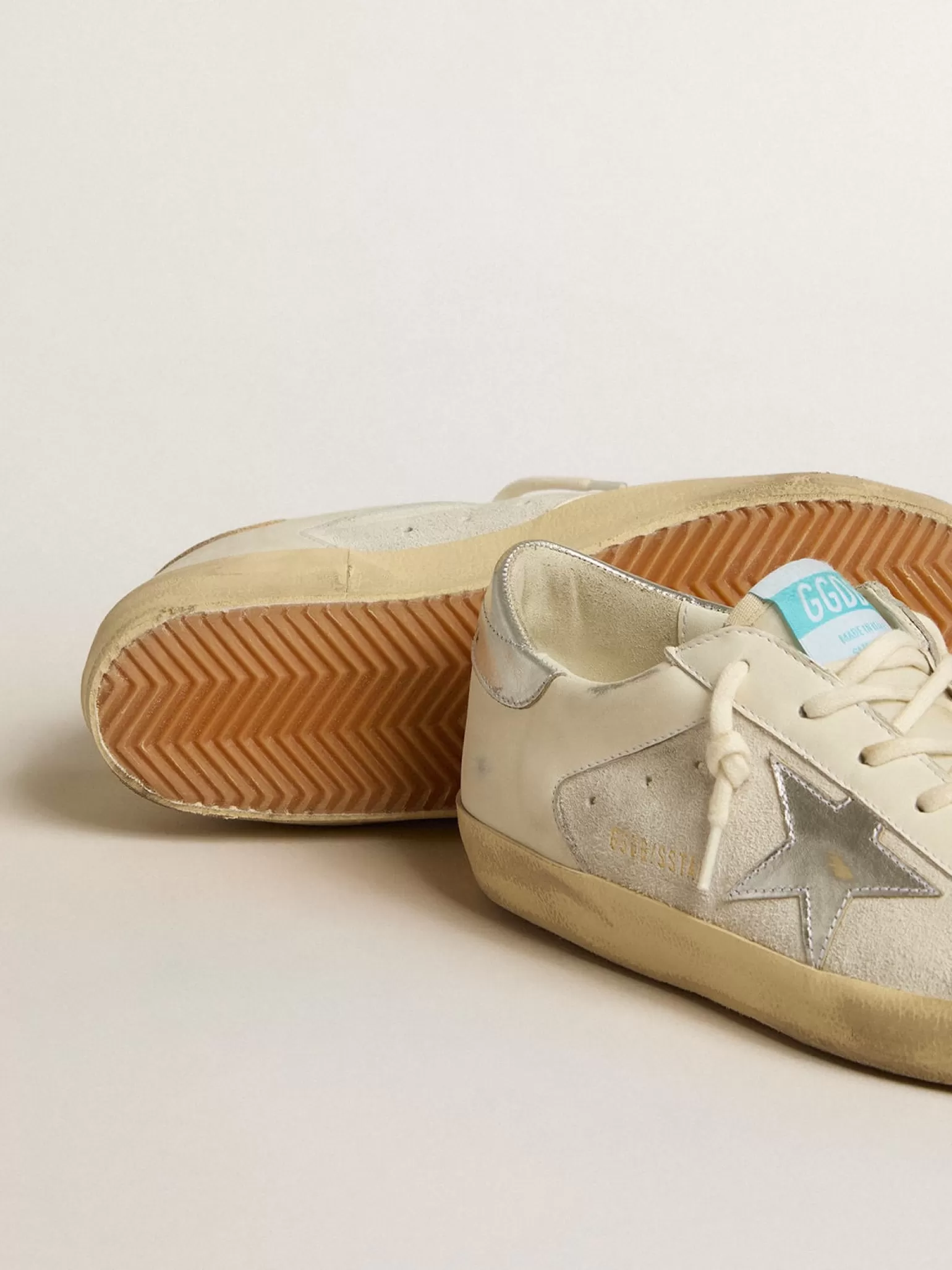 Fashion Super-Star de couro e suede brancos com estrela de couro prateado e dourado MULHER Super-Star