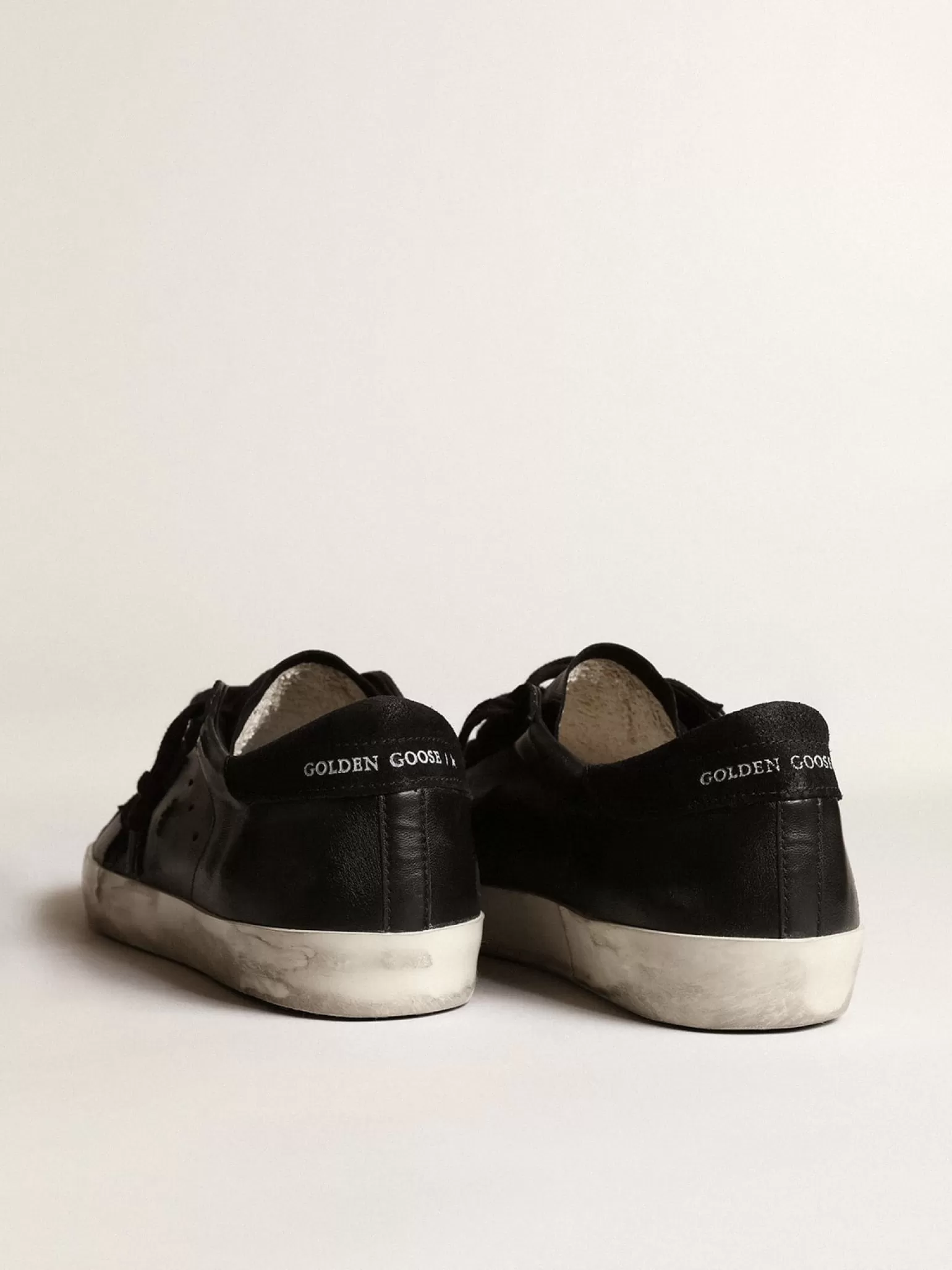 Cheap Super-Star de napa preta com estrela e talão de suede preto Super-Star