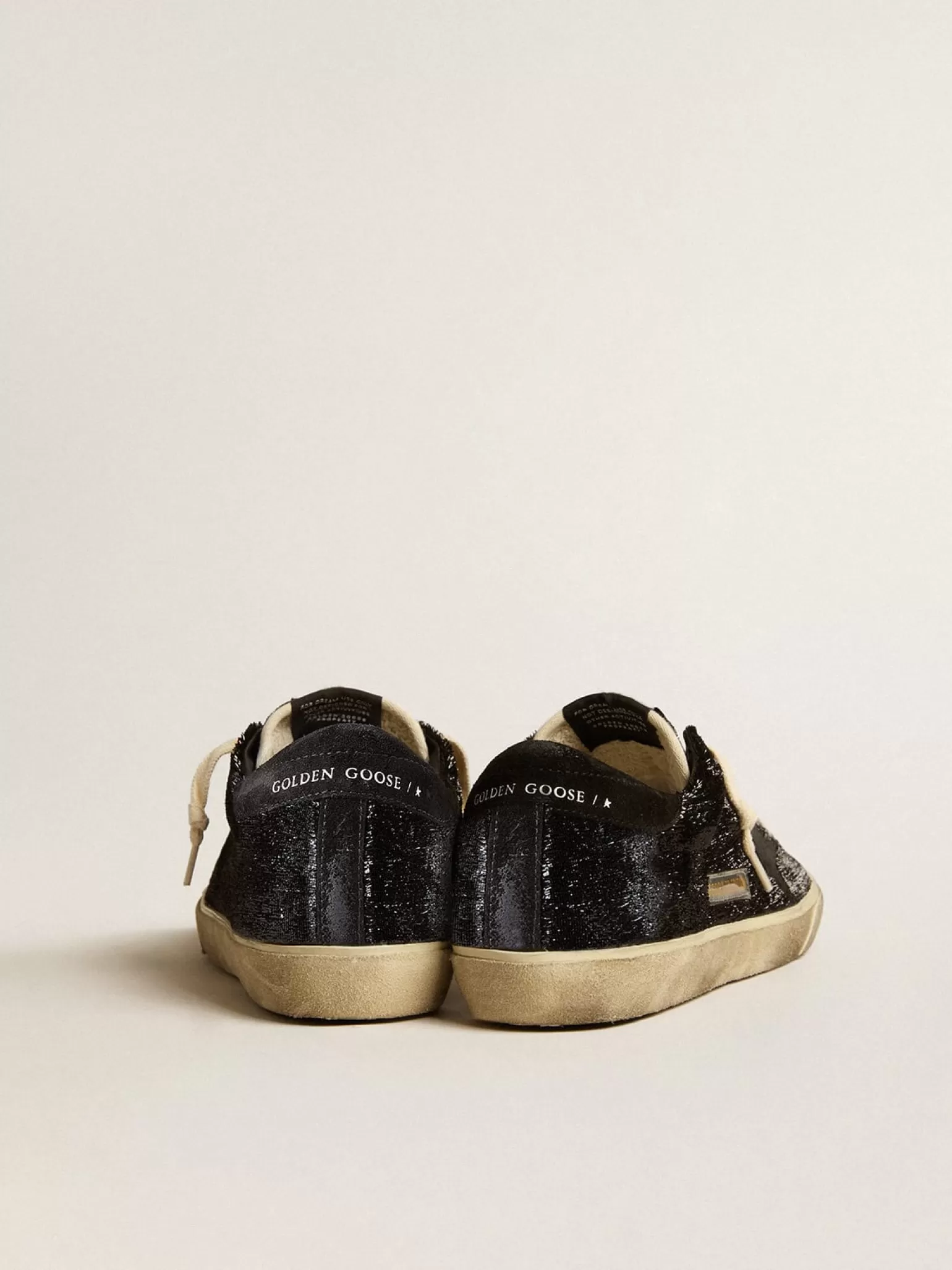 Shop Super-Star Feminino de veludo e suede pretos com estrela de suede preto MULHER Super-Star