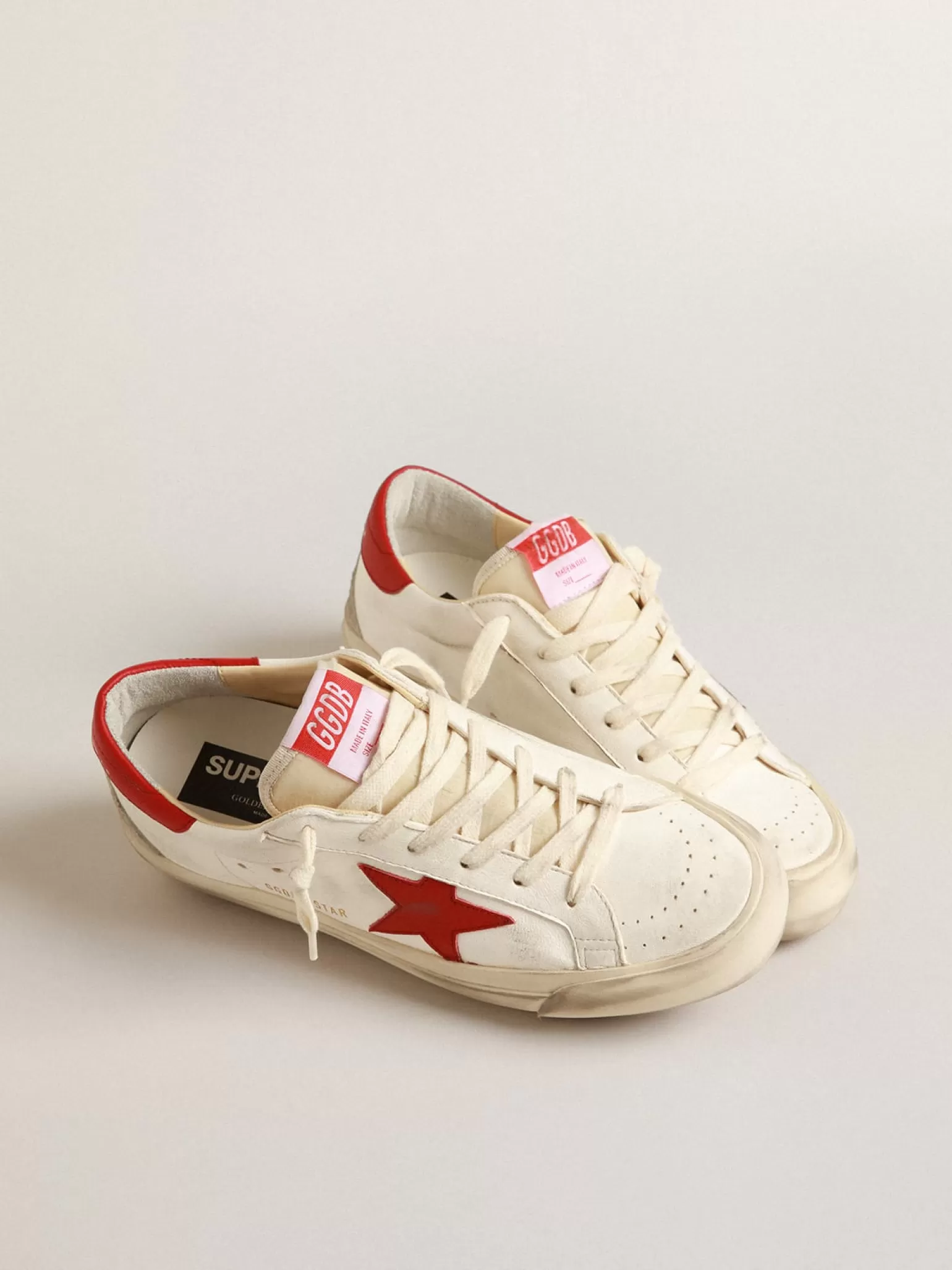 Fashion Super-Star Feminino LTD de napa com estrela e talão vermelhos MULHER Super-Star