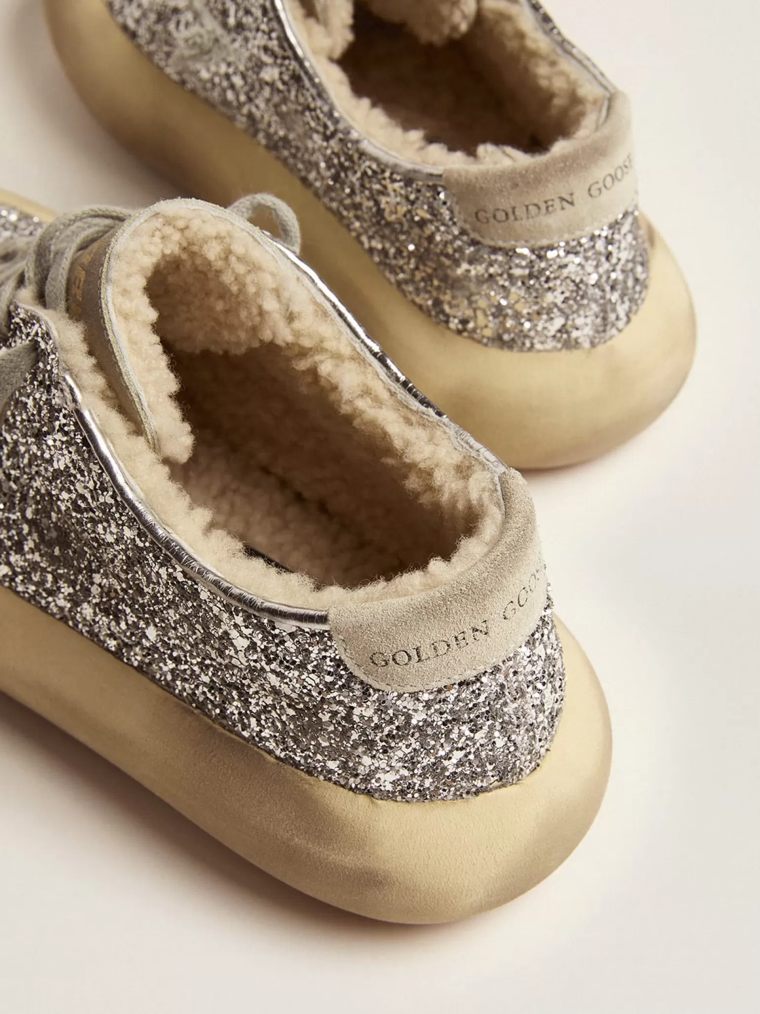 Outlet Tênis Space-Star de glitter prateado e forro de shearling MULHER Space-Star