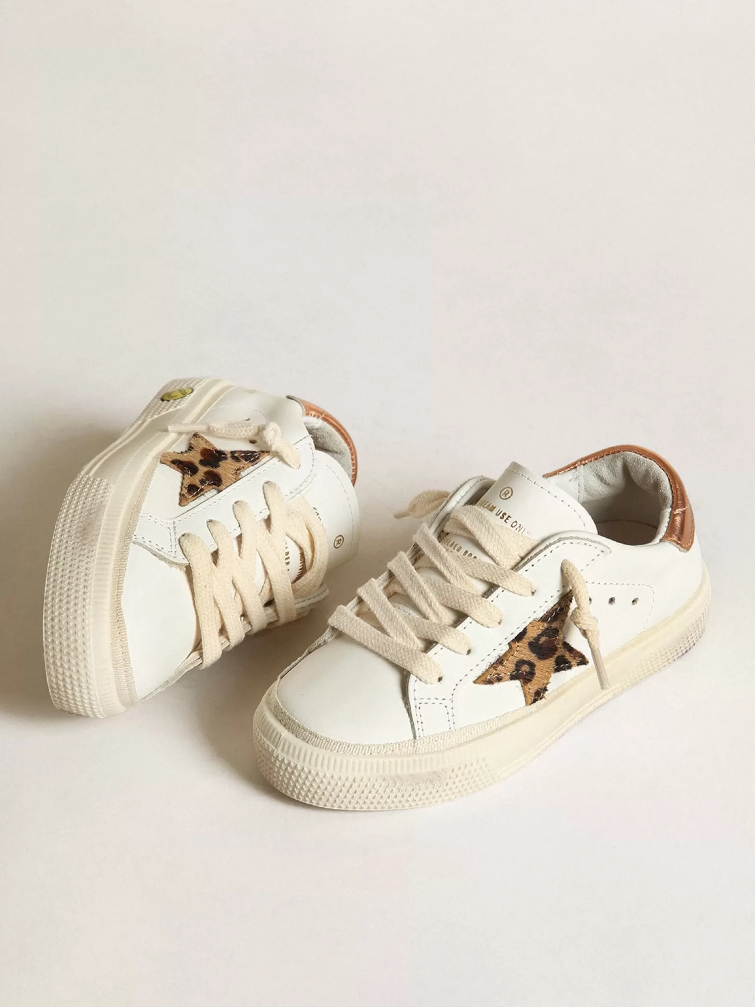 Shop Young May com estrela de cavalinho leopardo e talão cor de cobre Meninas (4-10 anos)